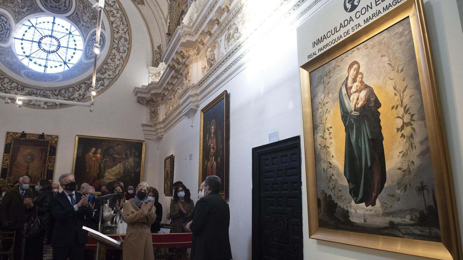 El cuadro en el coro alto de la Magdalena cuando fue presentada su restauración.