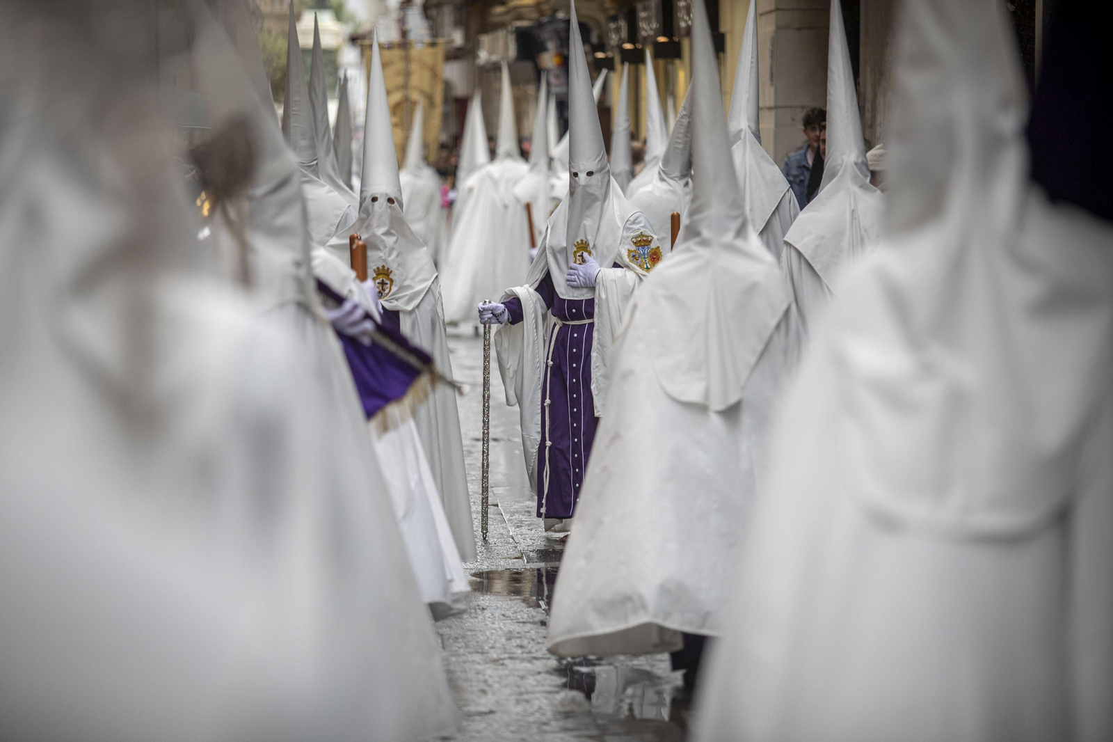 Las imágenes de la cofradía del Nazareno del Amor en la Semana Santa de Cádiz 2022