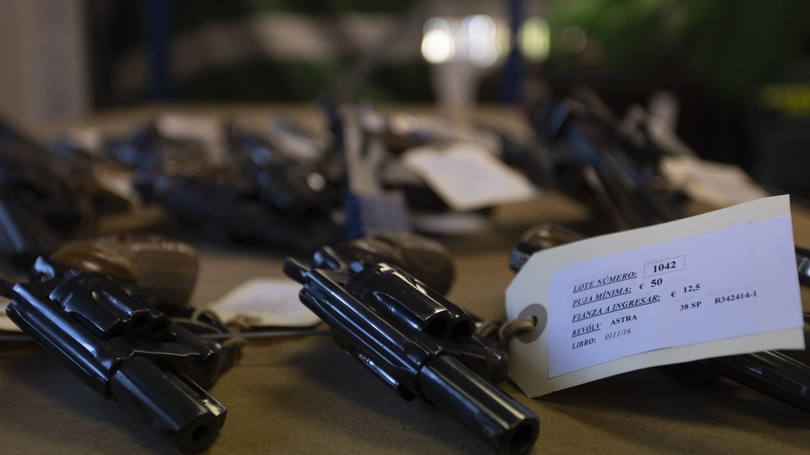 Revólveres a la venta.