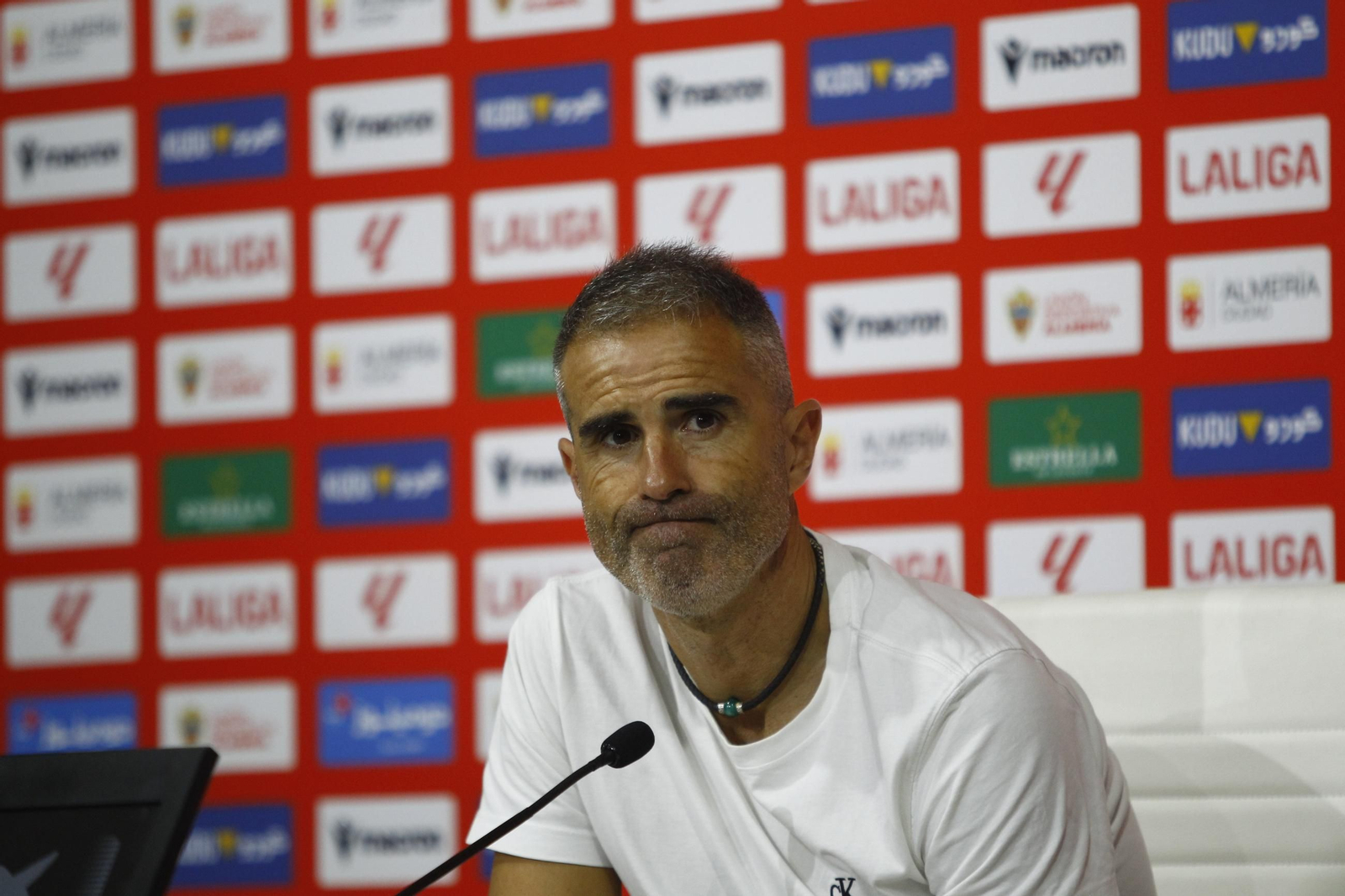 El partido U.D. Almería-Cádiz C.F. en imágenes