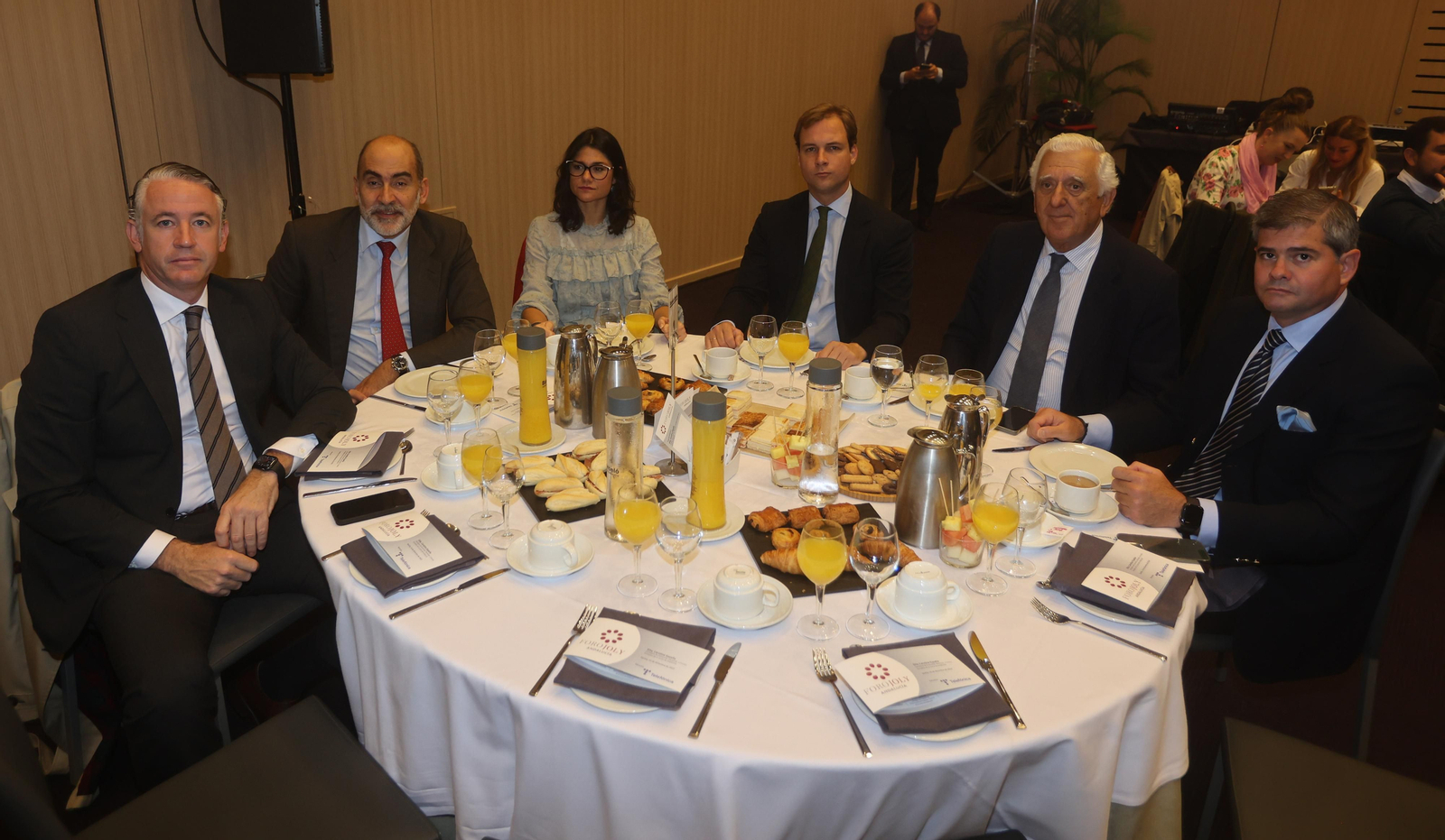 FORO JOLY.  Dña.Carolina España