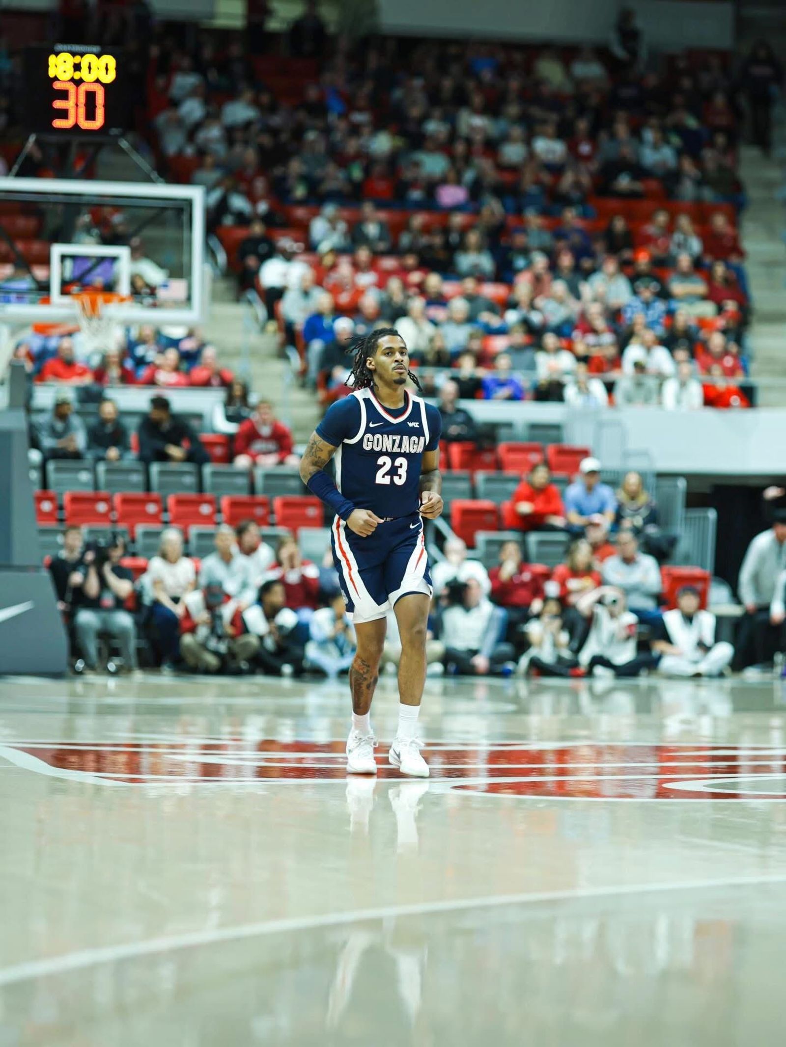 NCAA: Mario Saint-Supéry, buen impacto desde el banquillo