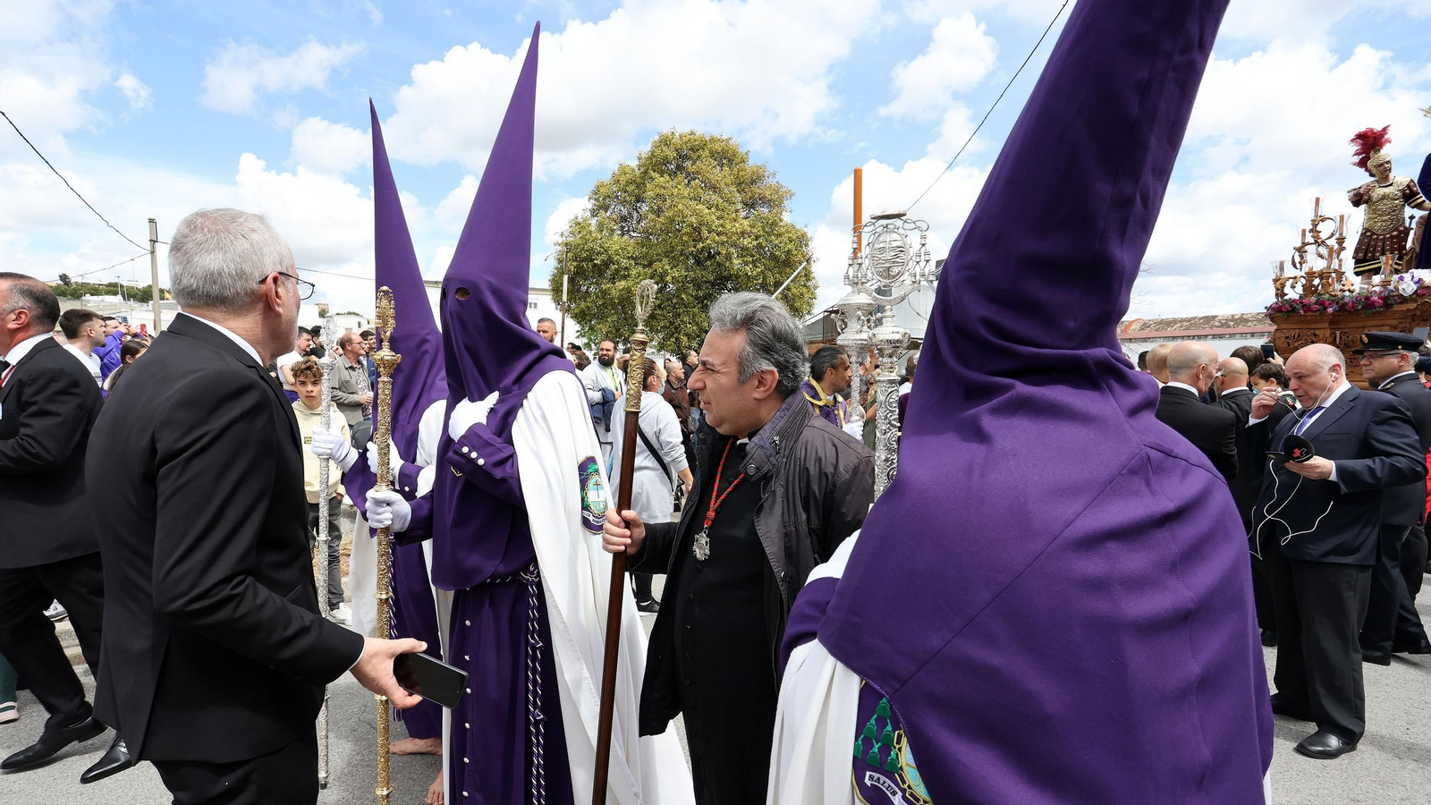 Imágenes de la Hermandad de Salud de San Rafael en el Martes Santo de Jerez 2025