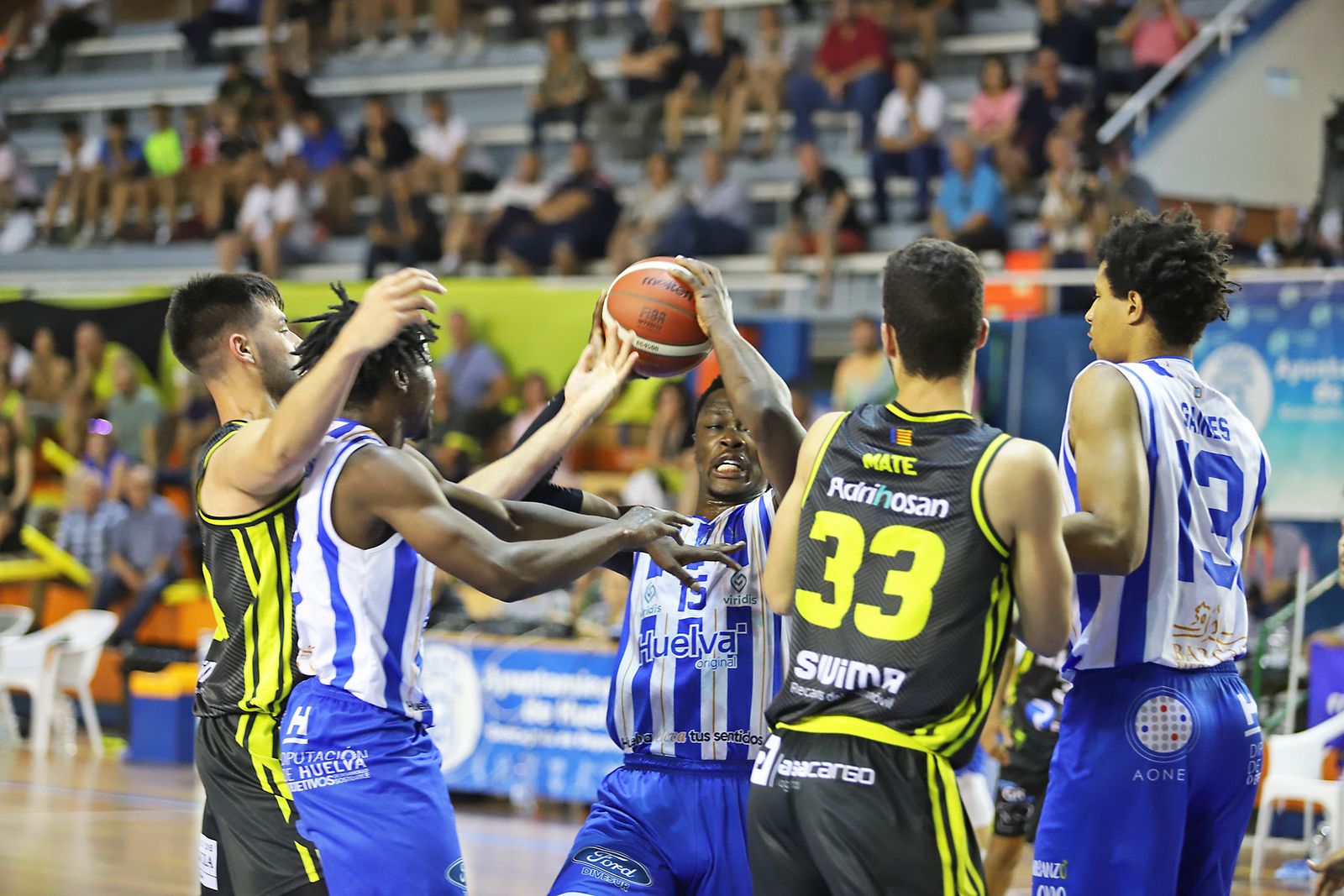 Imágenes de la Primera jornada de la fase final a LEB Plata: Huelva Comercio Viridis vs Refitel Basket Lliria