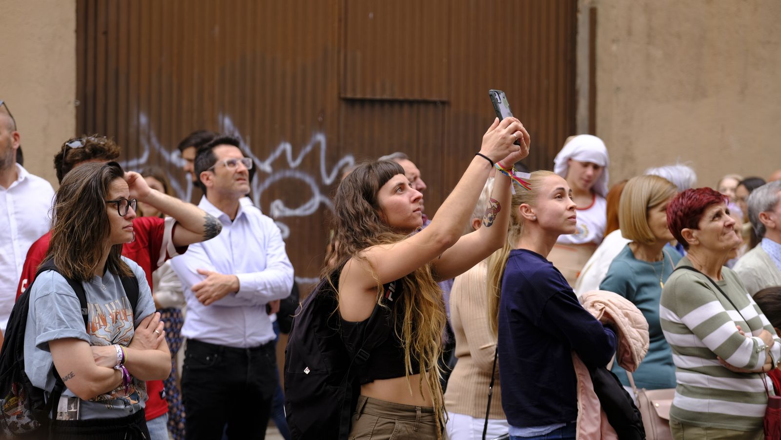 La Borriquita procesiona por las calles de Almería, en imágenes