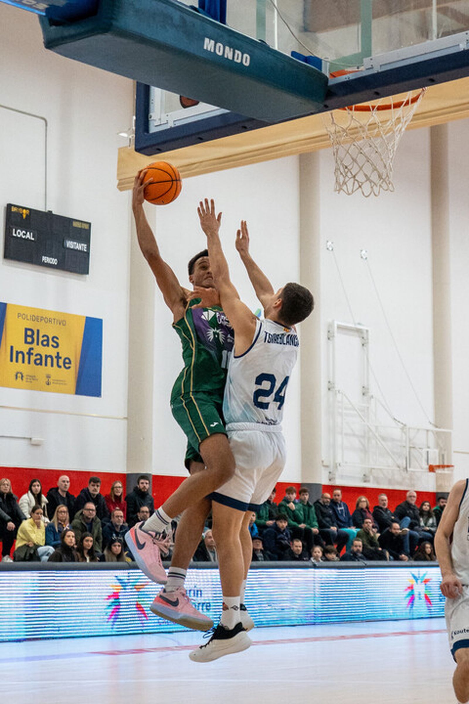 Liga U22: Carácter y remontada del Unicaja ante el BAXI Manresa (88-85)