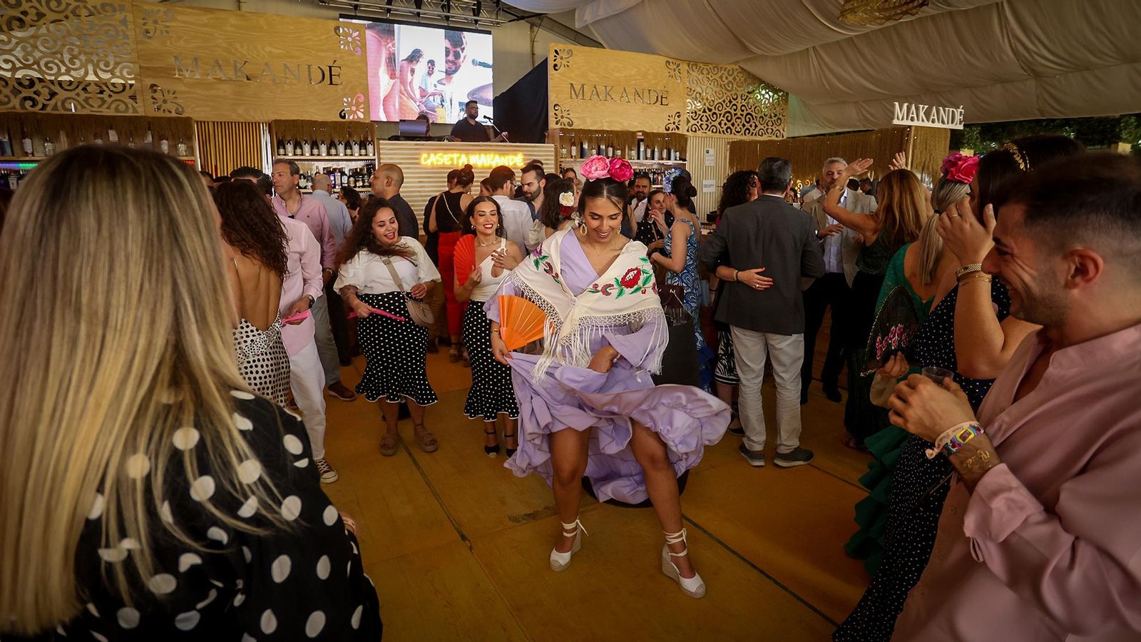 En esta feria, cualquier momento es bueno para marcarse un baile.