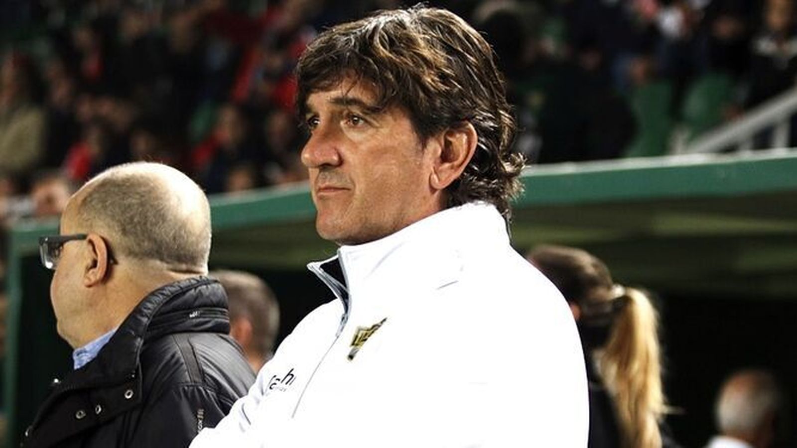 Lledó, entrenador del CFI Alicante, en un partido.