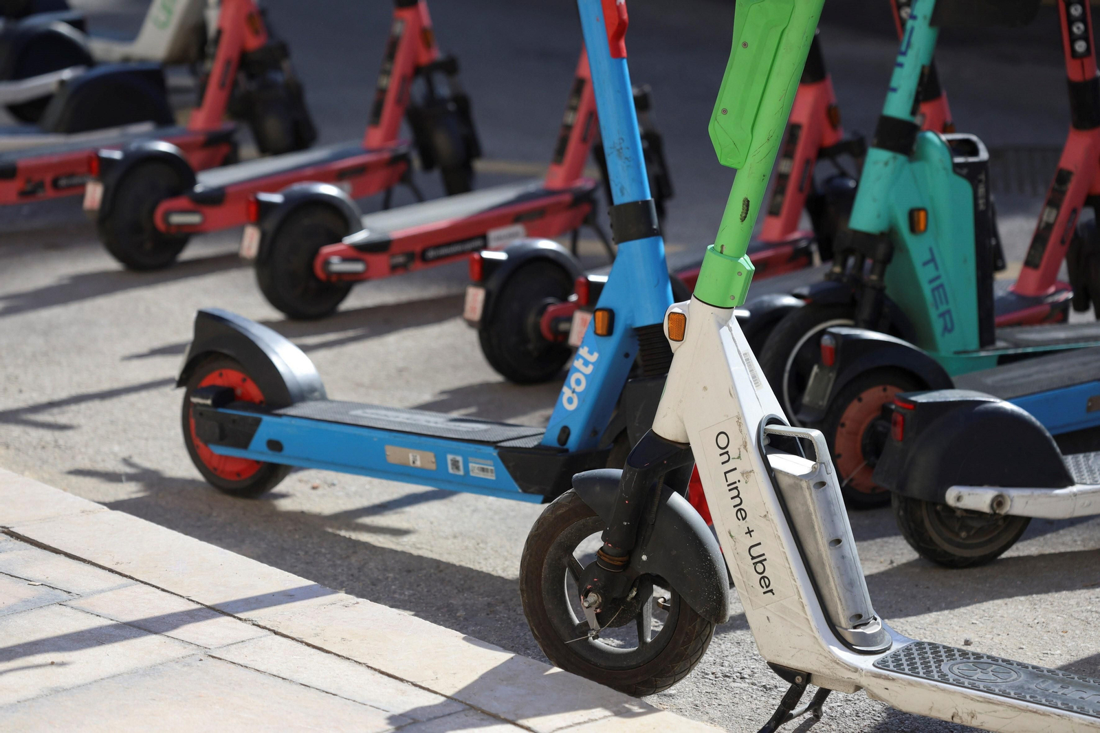 Las nuevas normas de circulación de los patinetes eléctricos en Málaga
