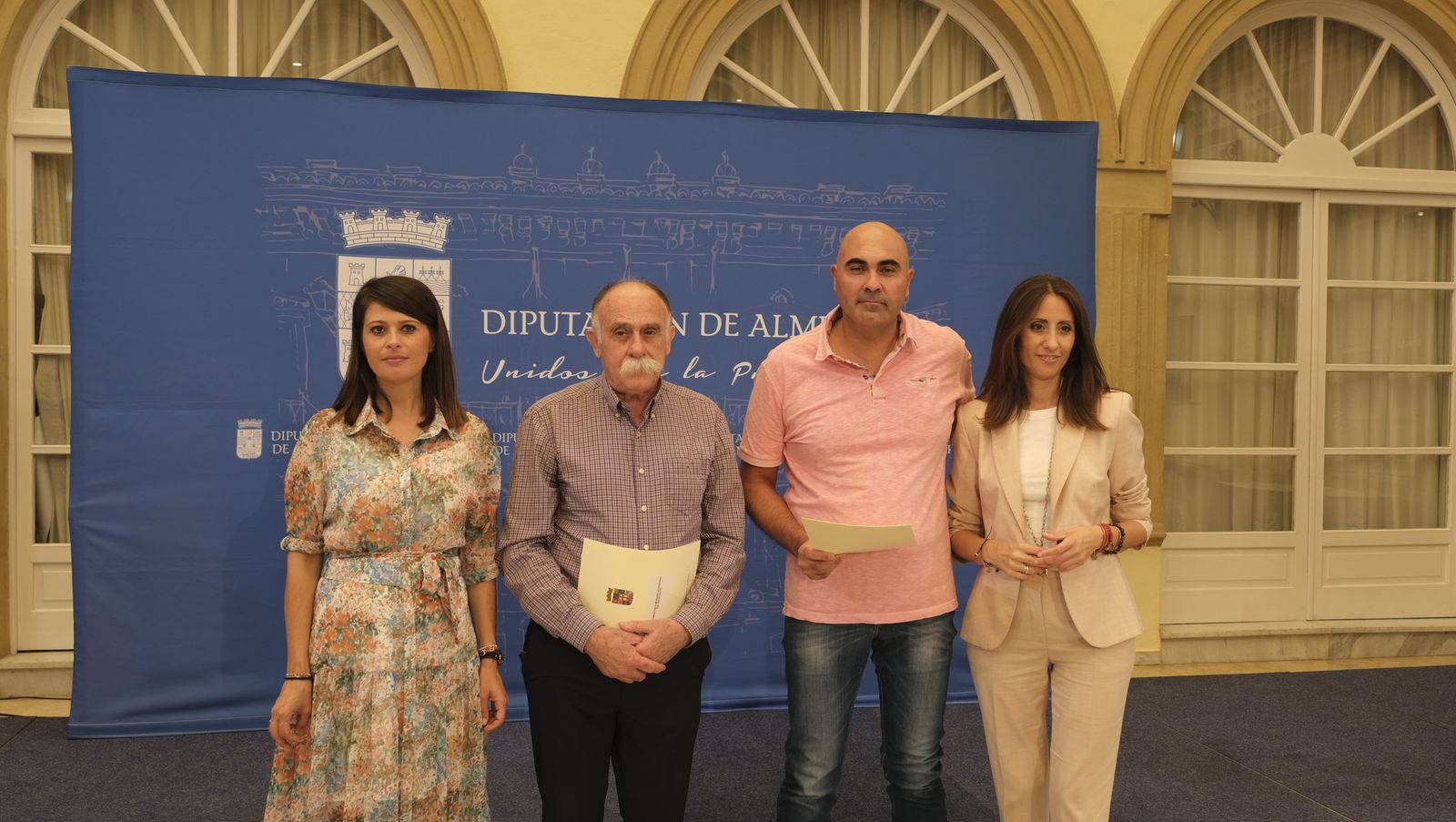 Entrega de ayudas a colectivos sociales en la Diputación de Almería