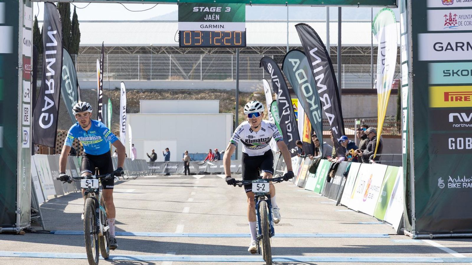 En imágenes: la Andalucía Bike Race llega a Jaén en su tercera etapa