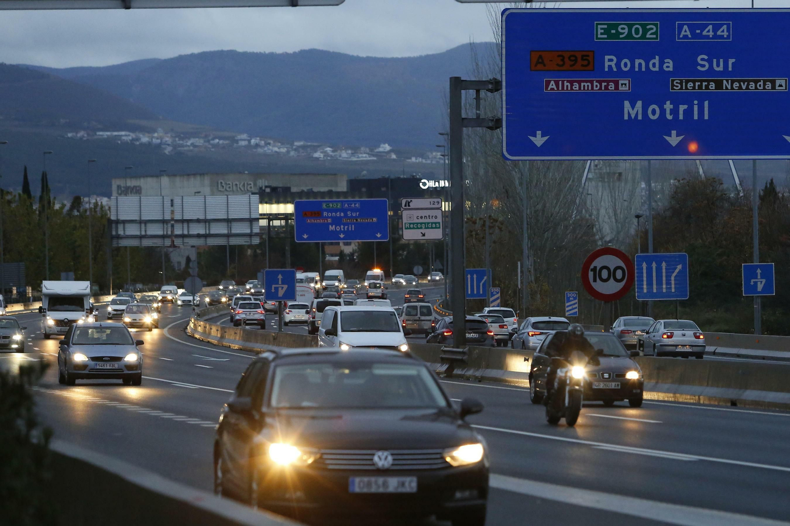 La Operación Salida arrancó ayer con colapsos en la Circunvalación.