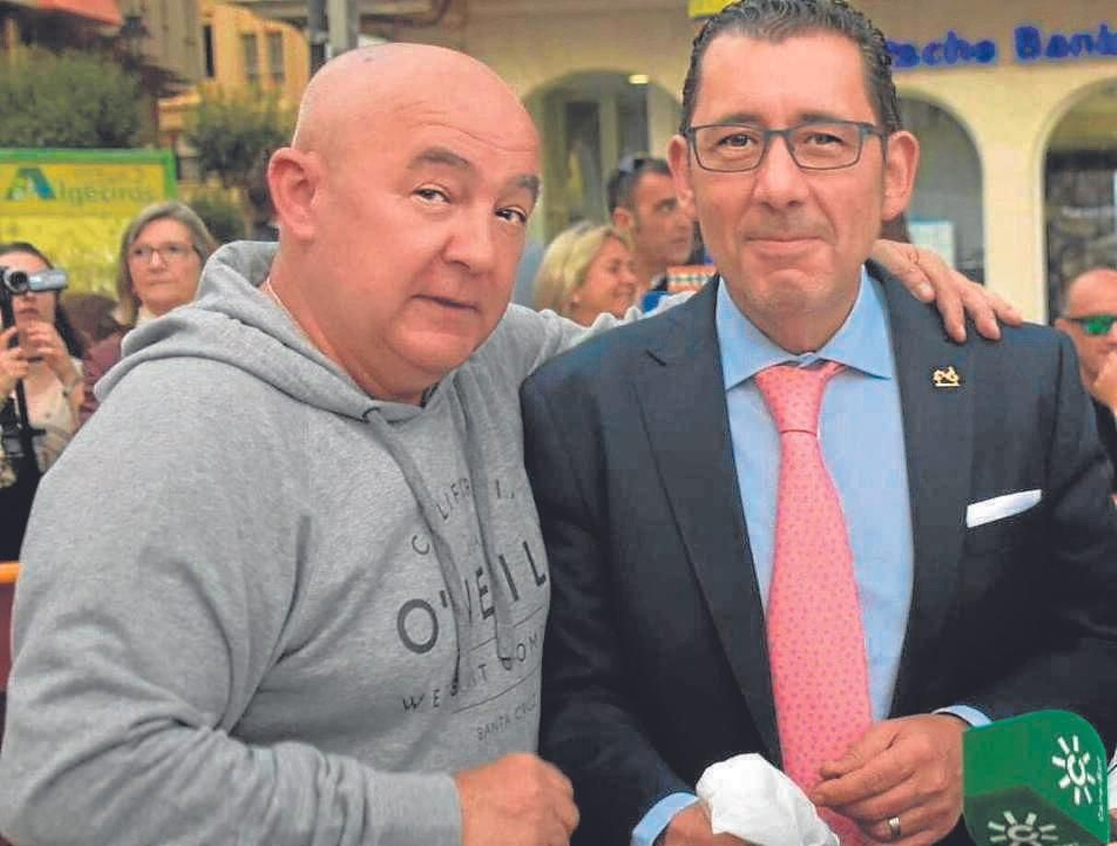 Una despedida en los micrófonos