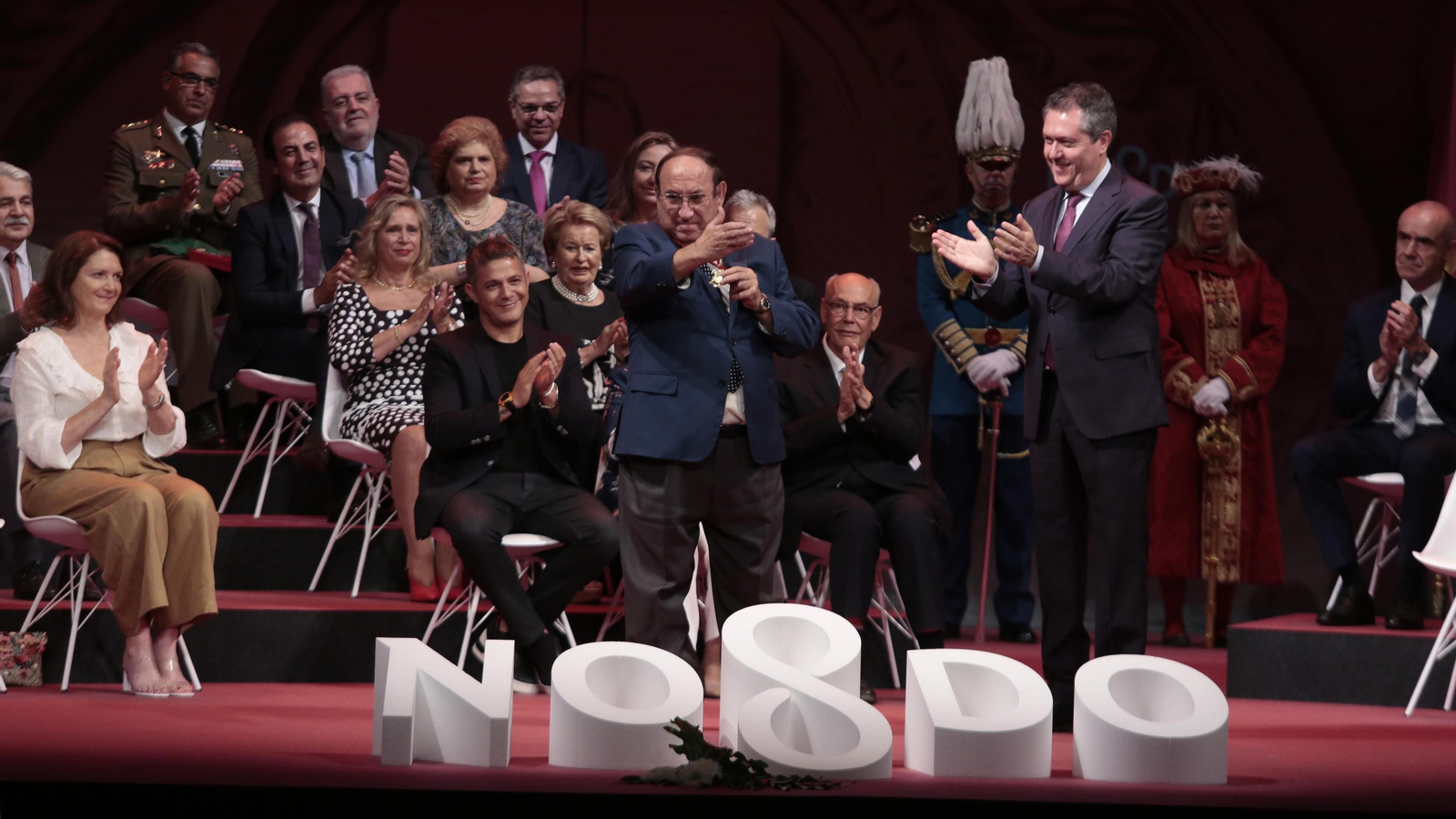 Las imágenes de la entrega de las Medallas de Sevilla