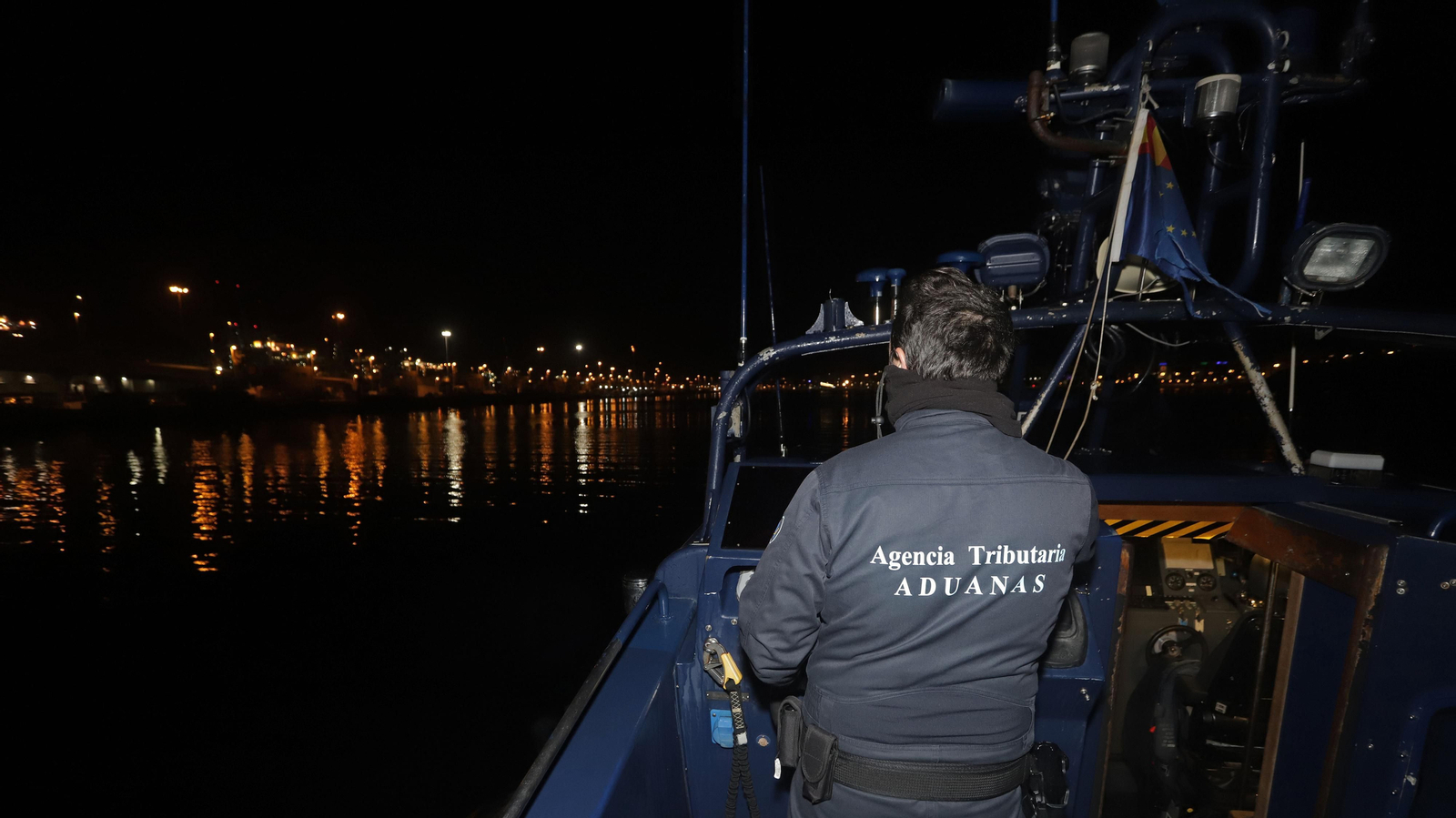 Un funcionario de Vigilancia Aduanera.