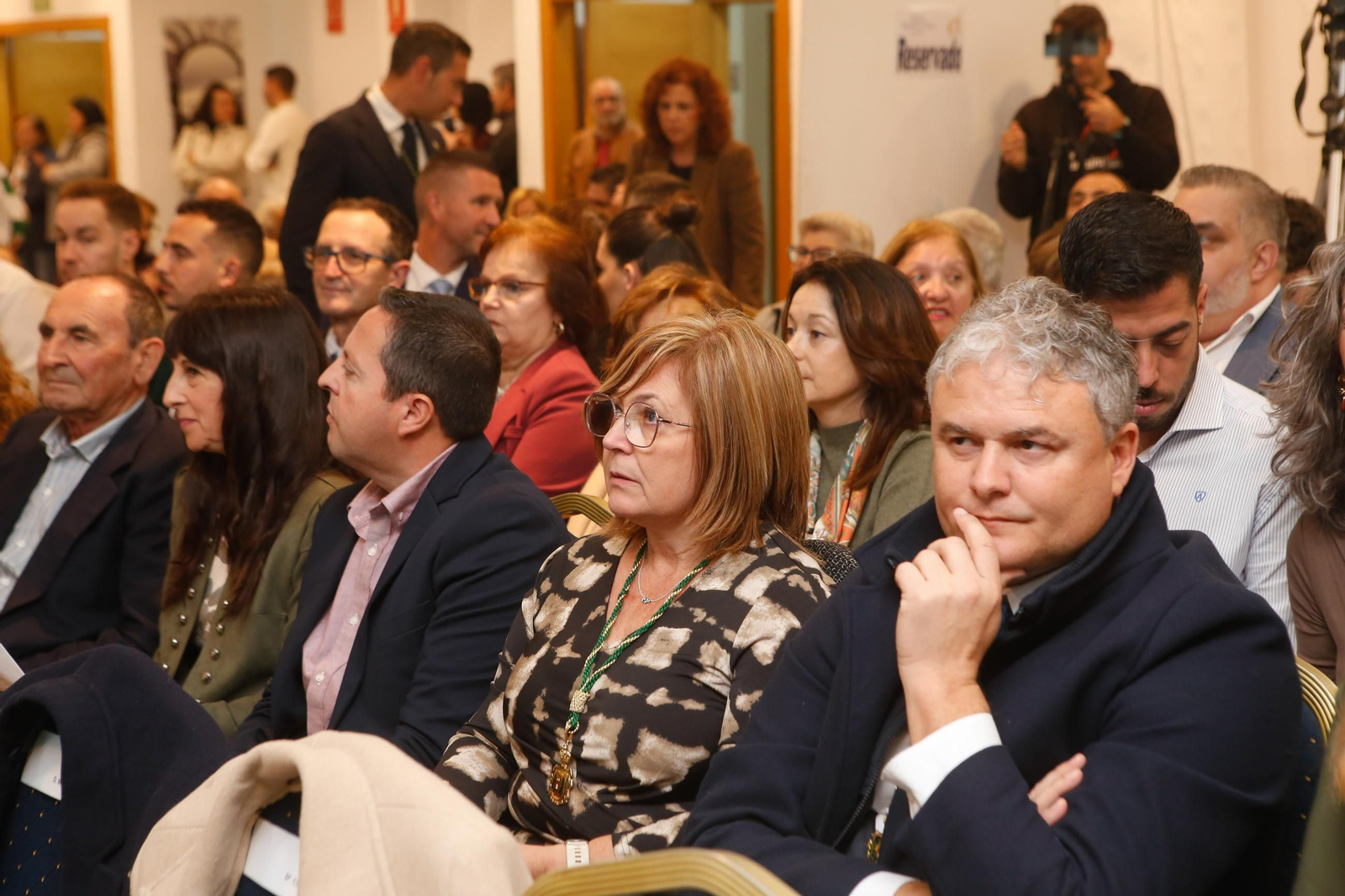 Fotos de la entrega de los reconocimientos por el Día de Andalucía en Los Barrios