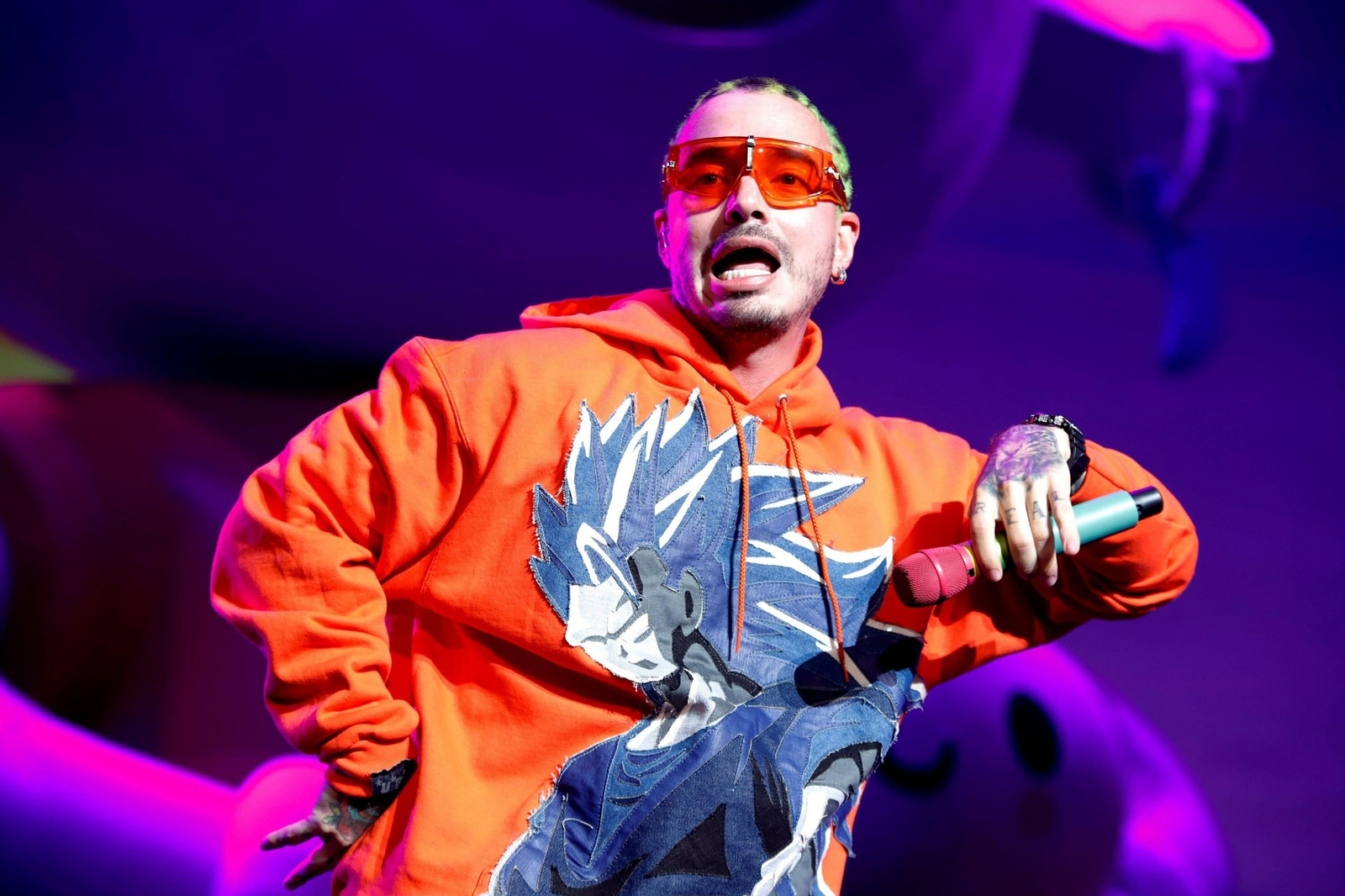 J Balvin está nominado en cuatro categorías