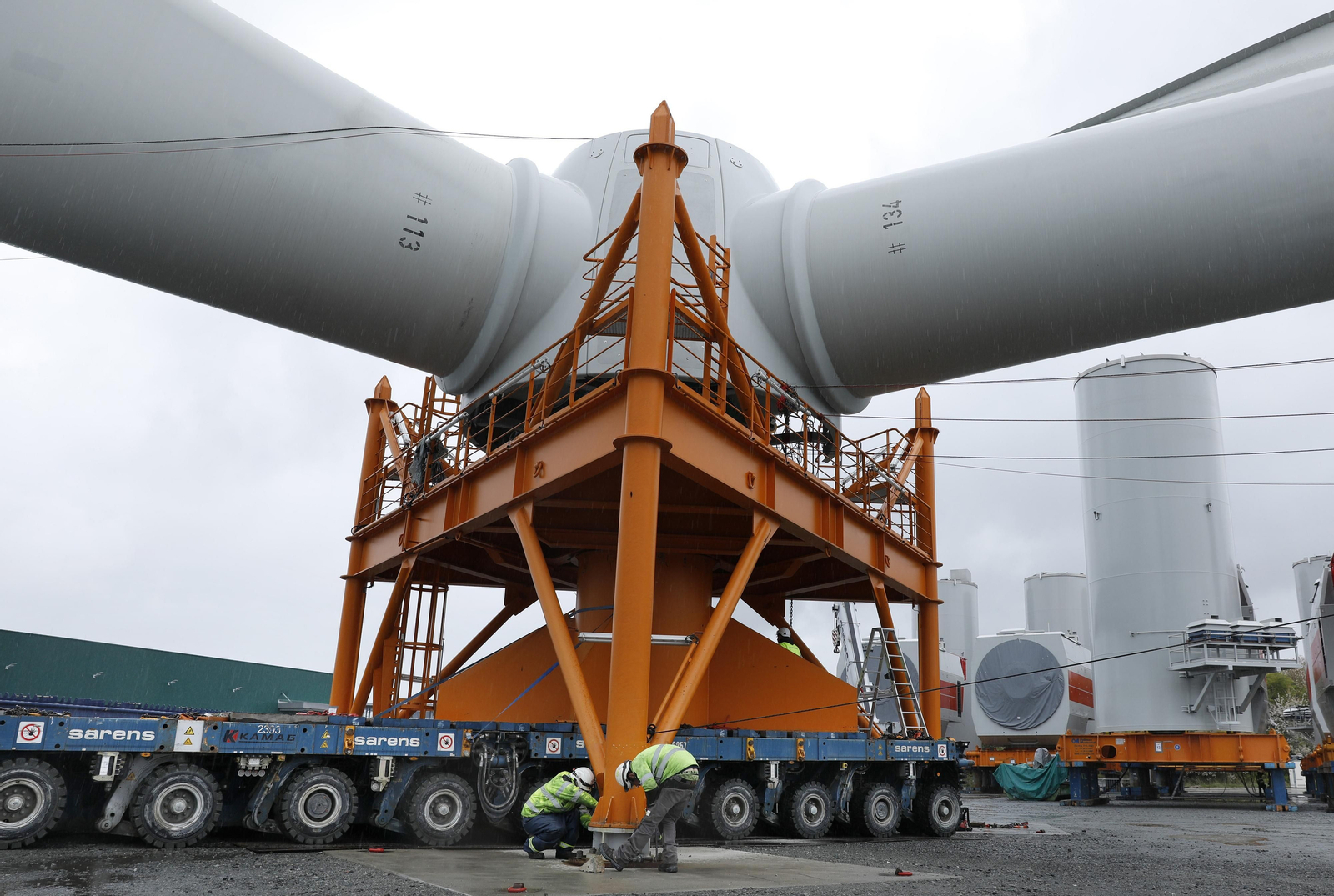 Puerto Real, presente en la estación eólico marina Wikinger