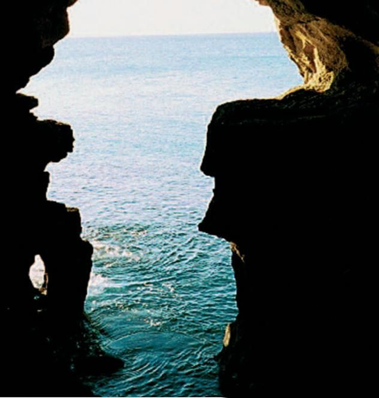 La conocida como Gruta de Hércules en la costa de Marruecos.