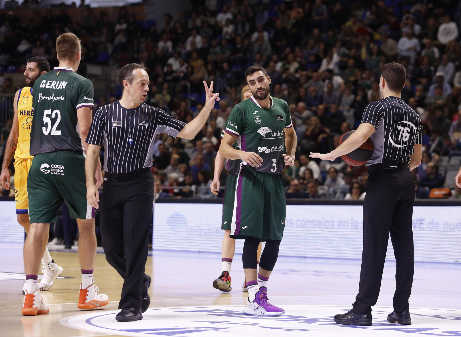 Los fotones de la agónica victoria del Unicaja ante el Gran Canaria