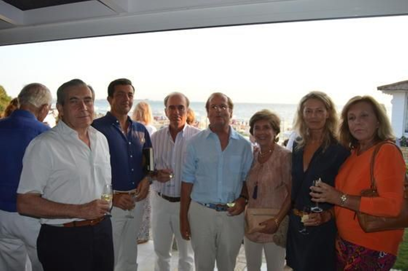 Jaime Pemán, Cristobal Castillo, Antonio Pérez de Herrasti, AntonioOsborne, Celia Ollero, Maise Marti y Blanca Pemán, en el Aula de Cultura del Real Club de Golf  Vista Hermosa.  Foto: Ignacio Casas de Ciria