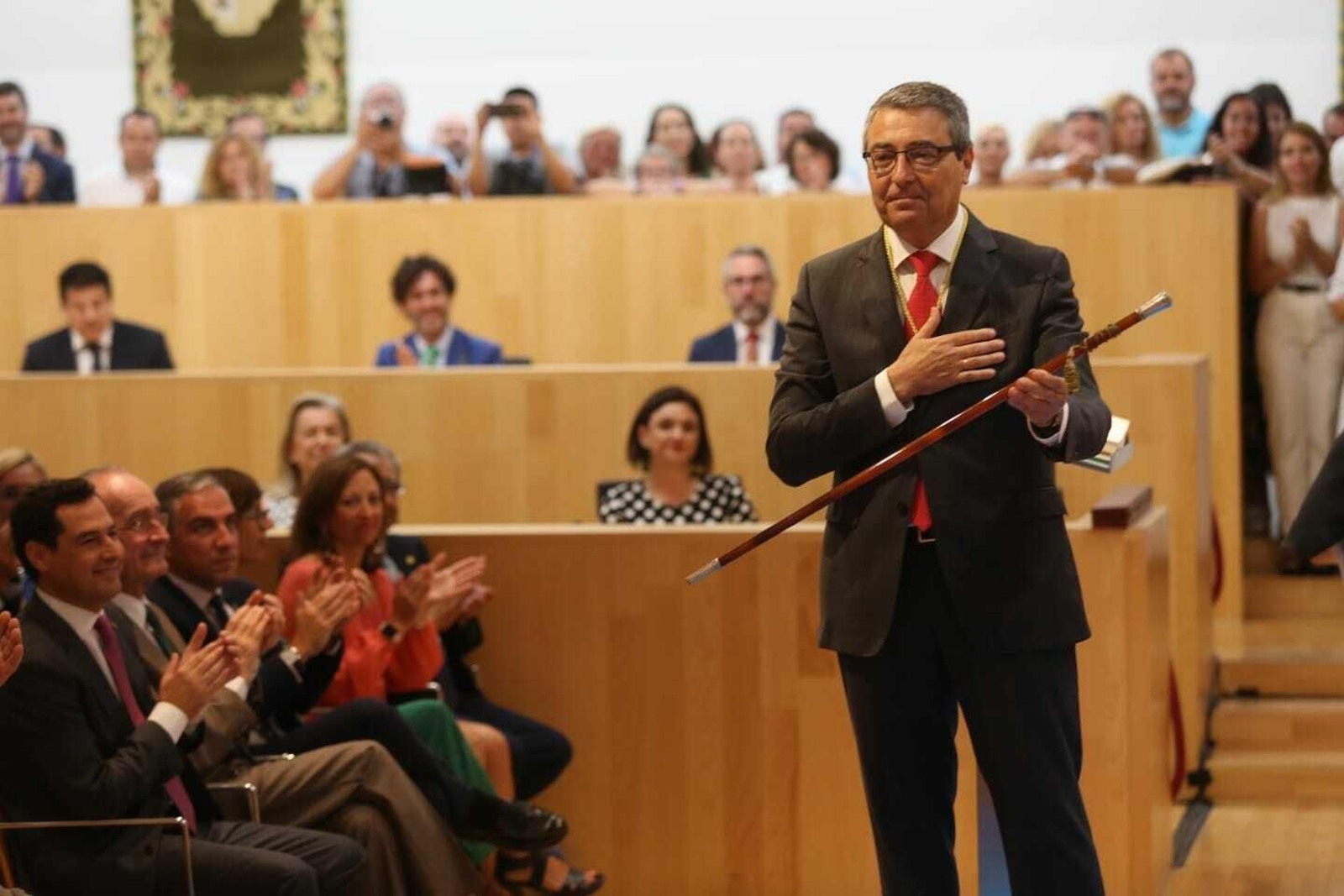 Francisco Salado en el momento de su investidura.