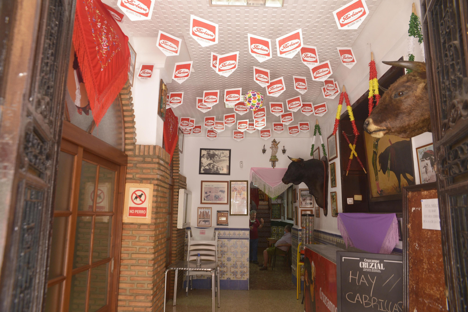 Interior de la Peña Miguelín