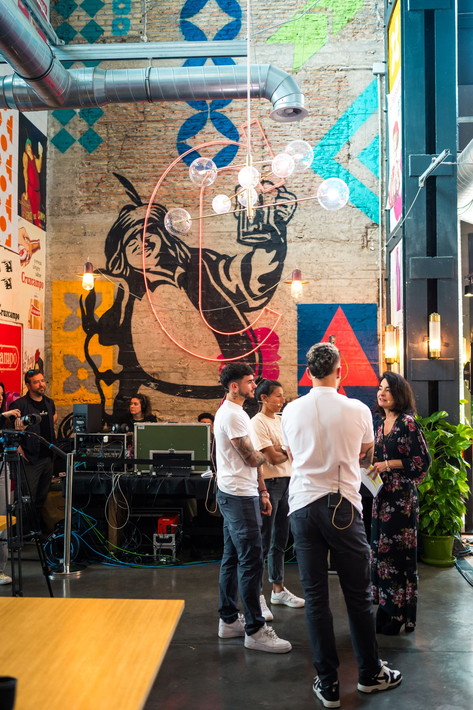 Las fotos de jugadores del Betis y del Sevilla en la Cruzcampo