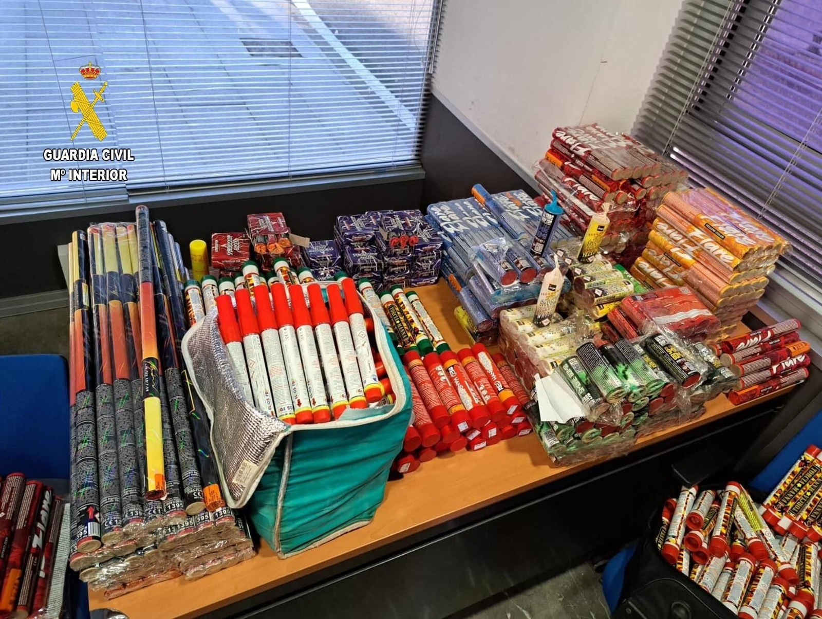 Material pirotécnico intervenido por la Guardia Civil.