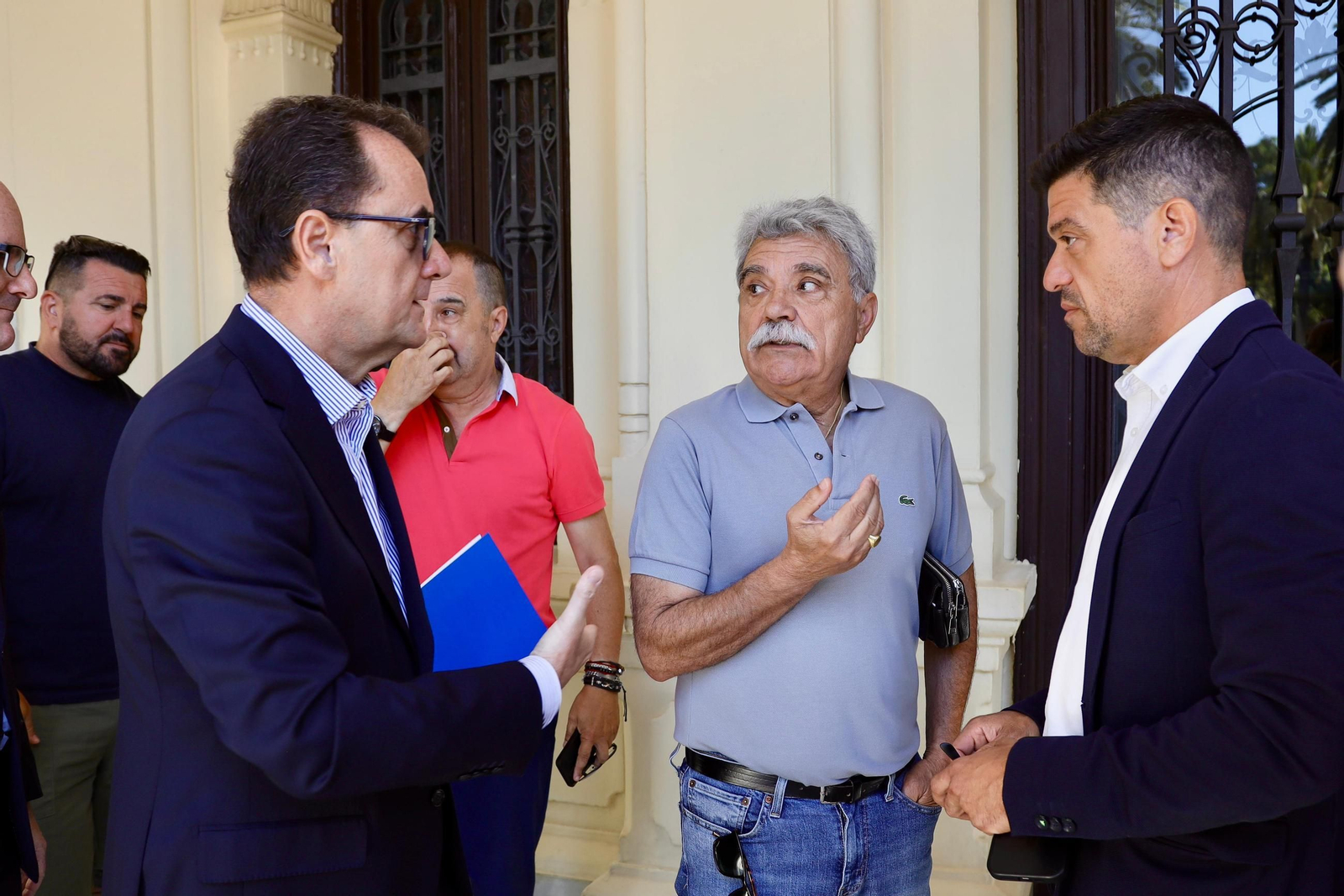 Mundial 2030 en Málaga: La reunión en el Ayuntamiento, en fotos