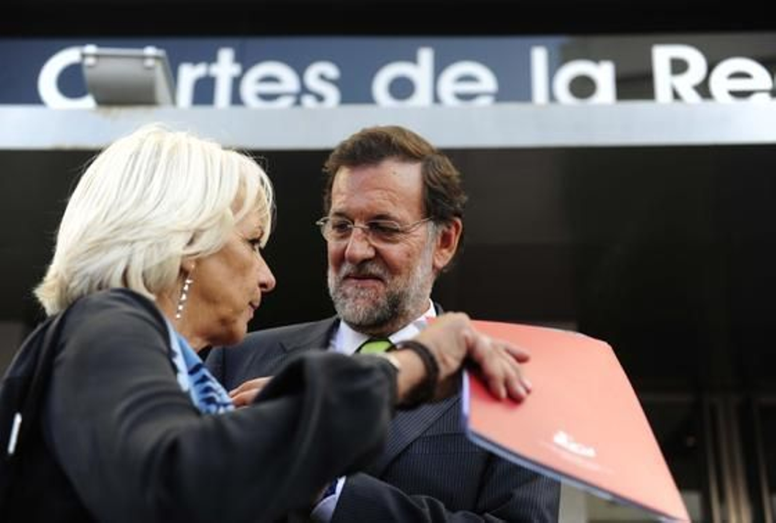 La cúpula del PP, con Mariano Rajoy que presidió el encuentro mantenido ayer en La Isla con los empresarios

Foto: Elias Pimentel