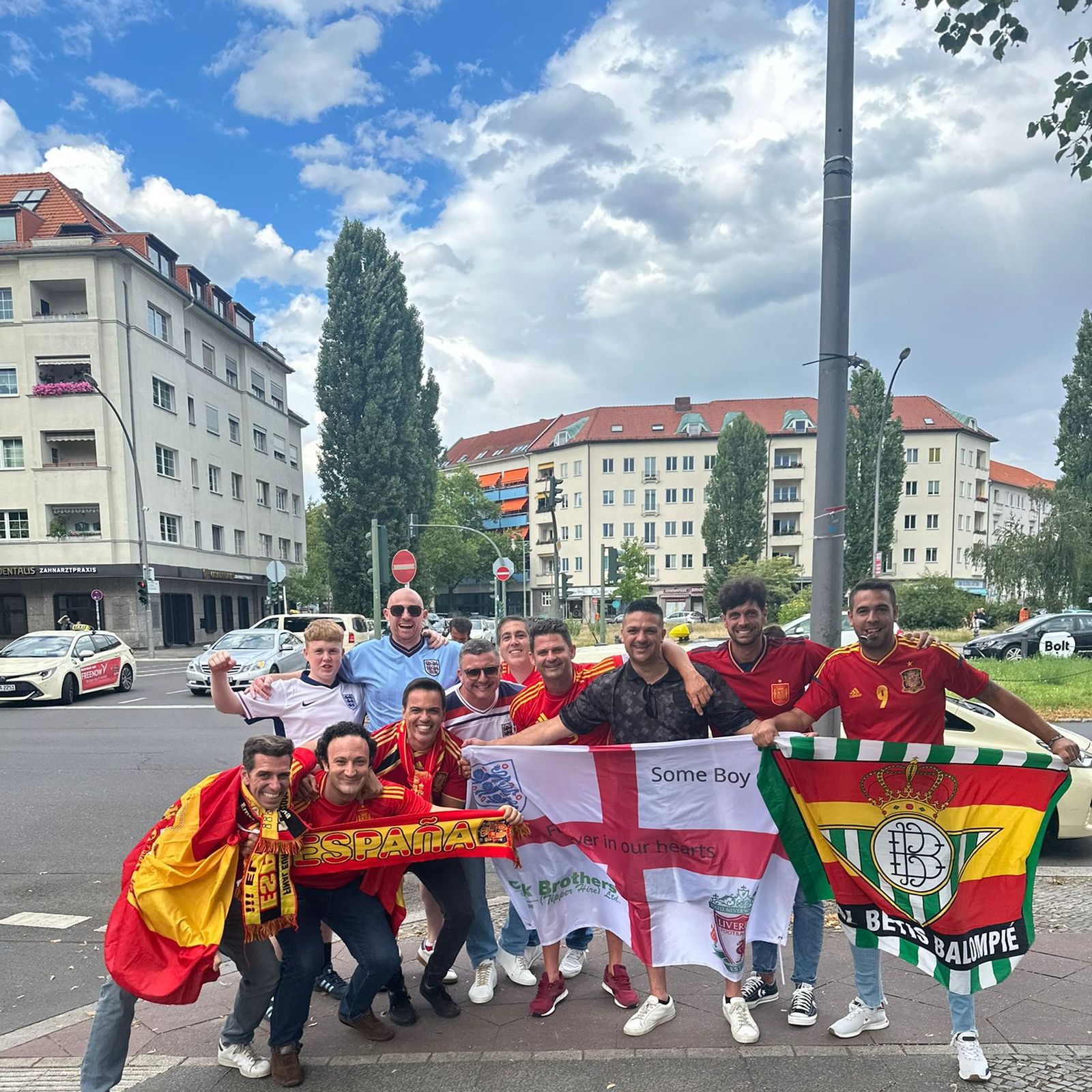 Los españoles ya en Berlín horas antes de la gran cita