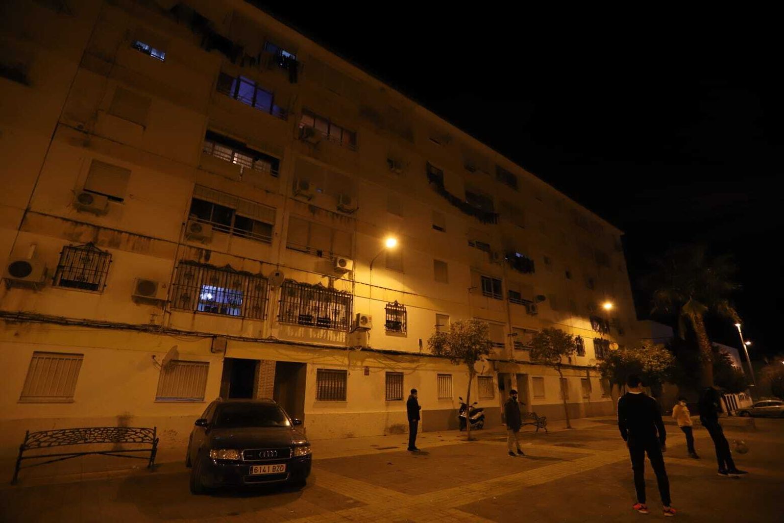 Blogue de pisos donde se ha producido el incendio, sin consecuencias graves.