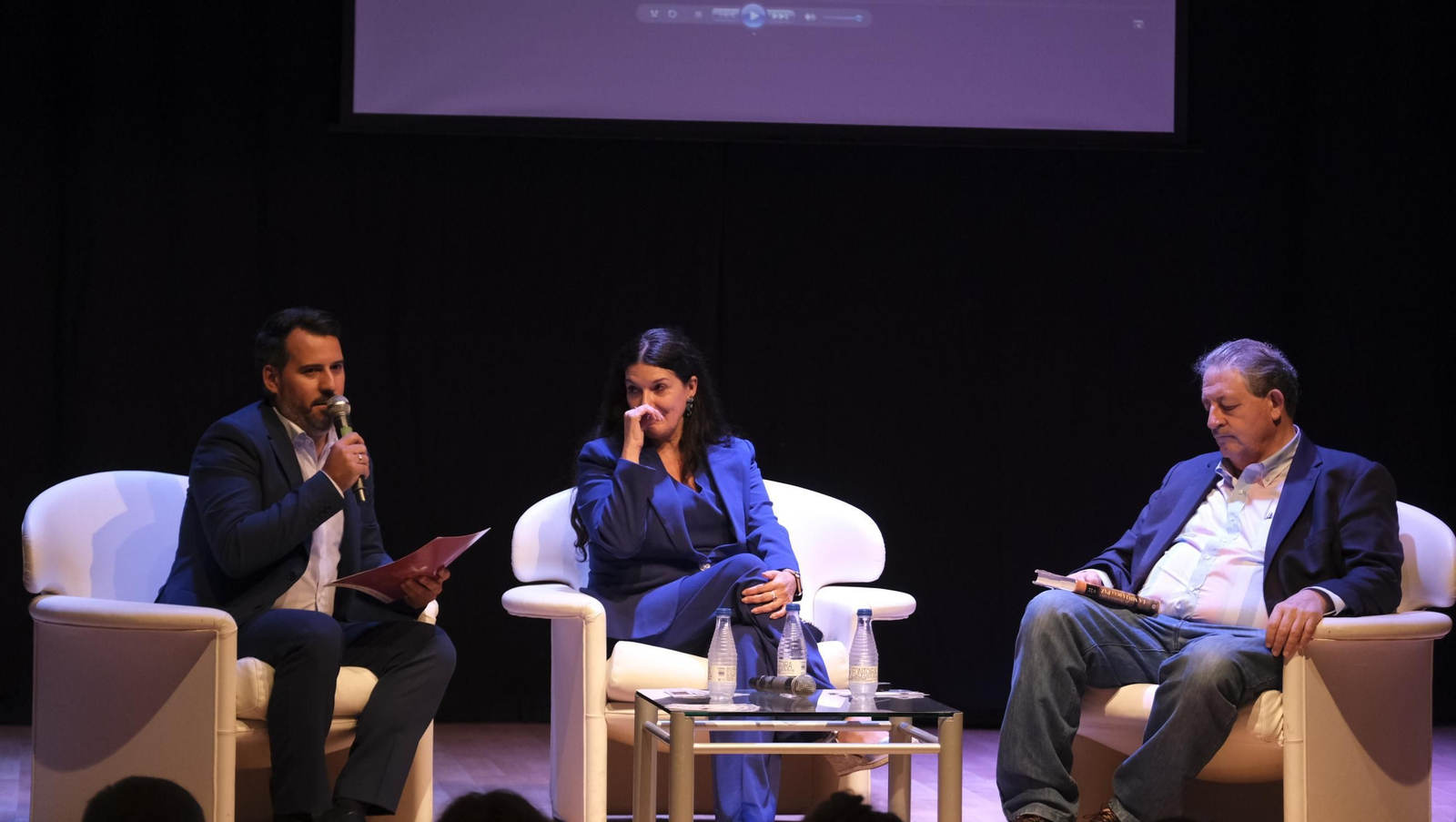 Las imágenes del Diario de los Libros con la escritora Rosario Raro