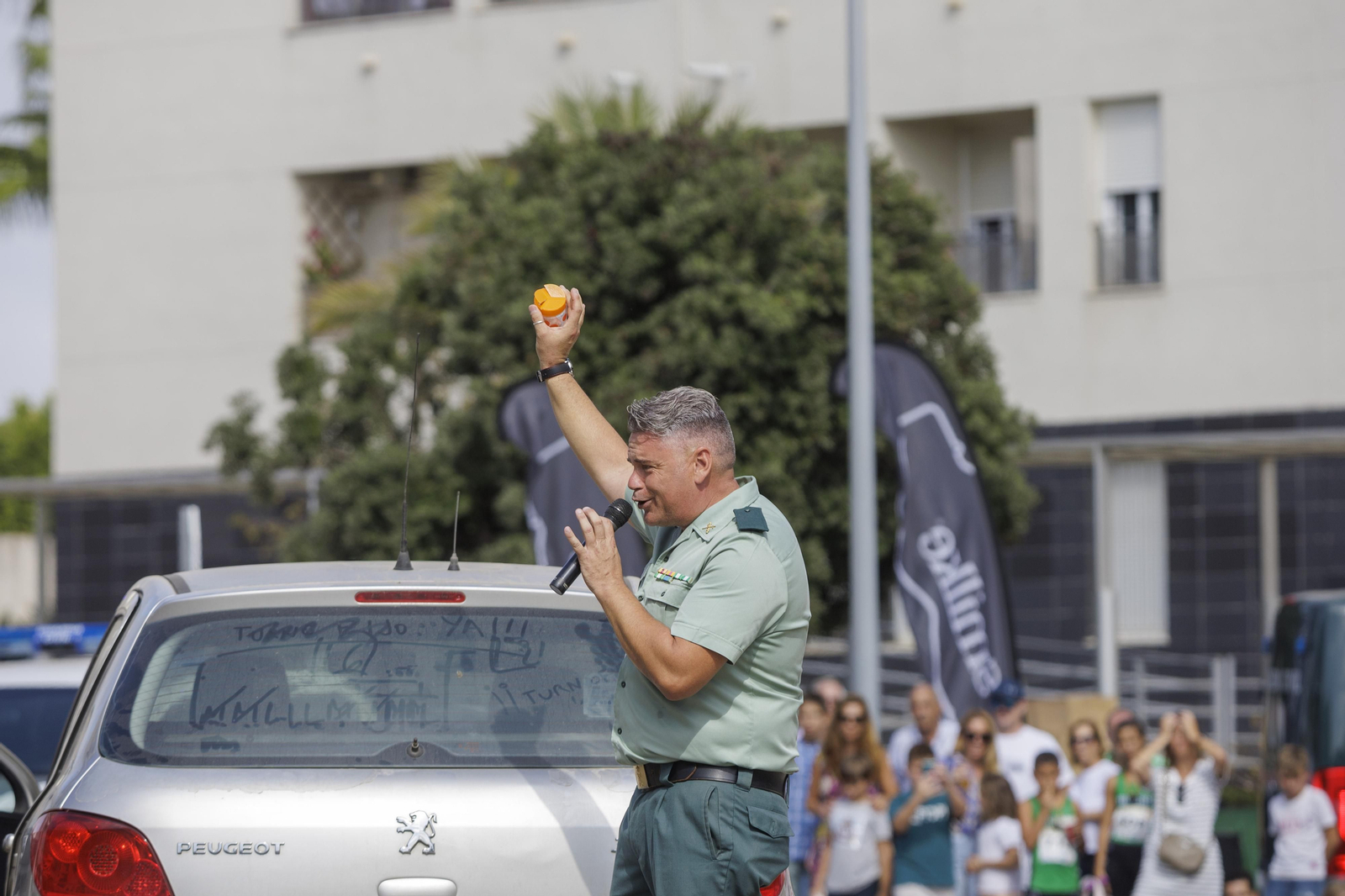 Todas las imágenes de la Jornada de Puertas Abiertas en la Guardia Civil de Cádiz