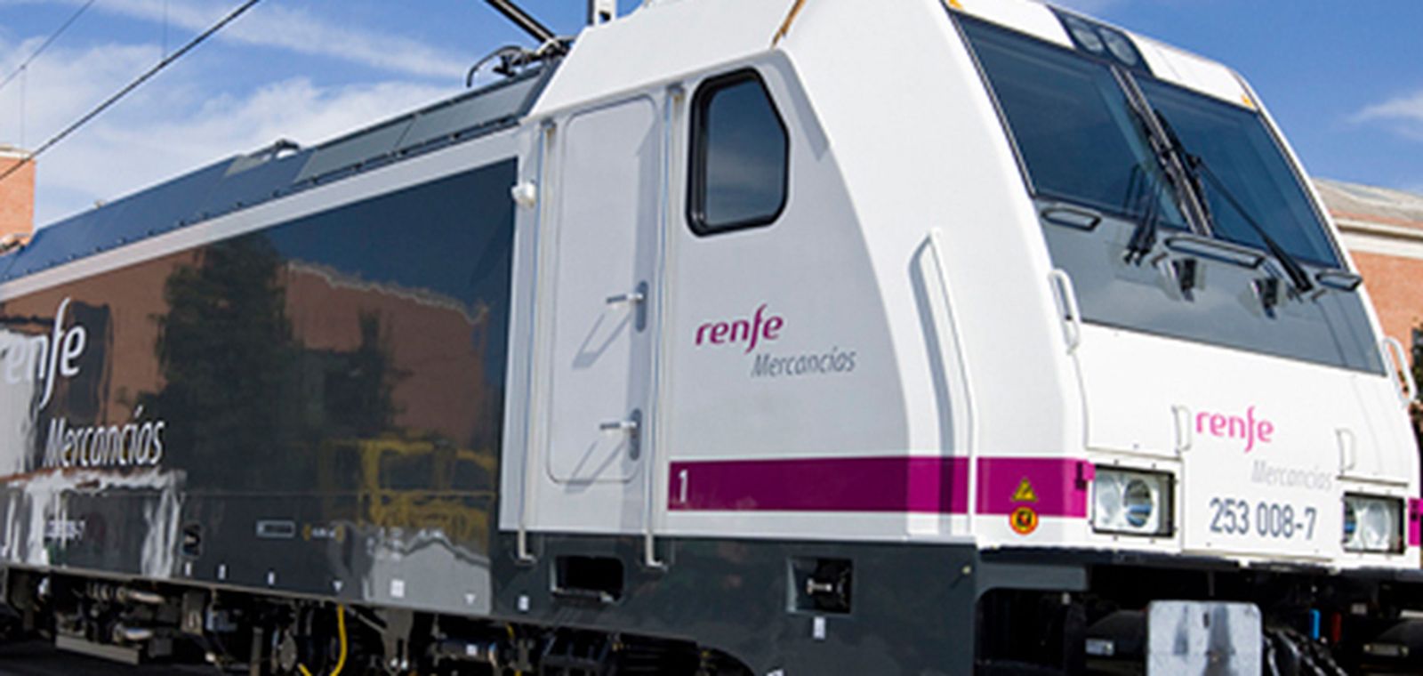 Un tren de Renfe Mercancías.
