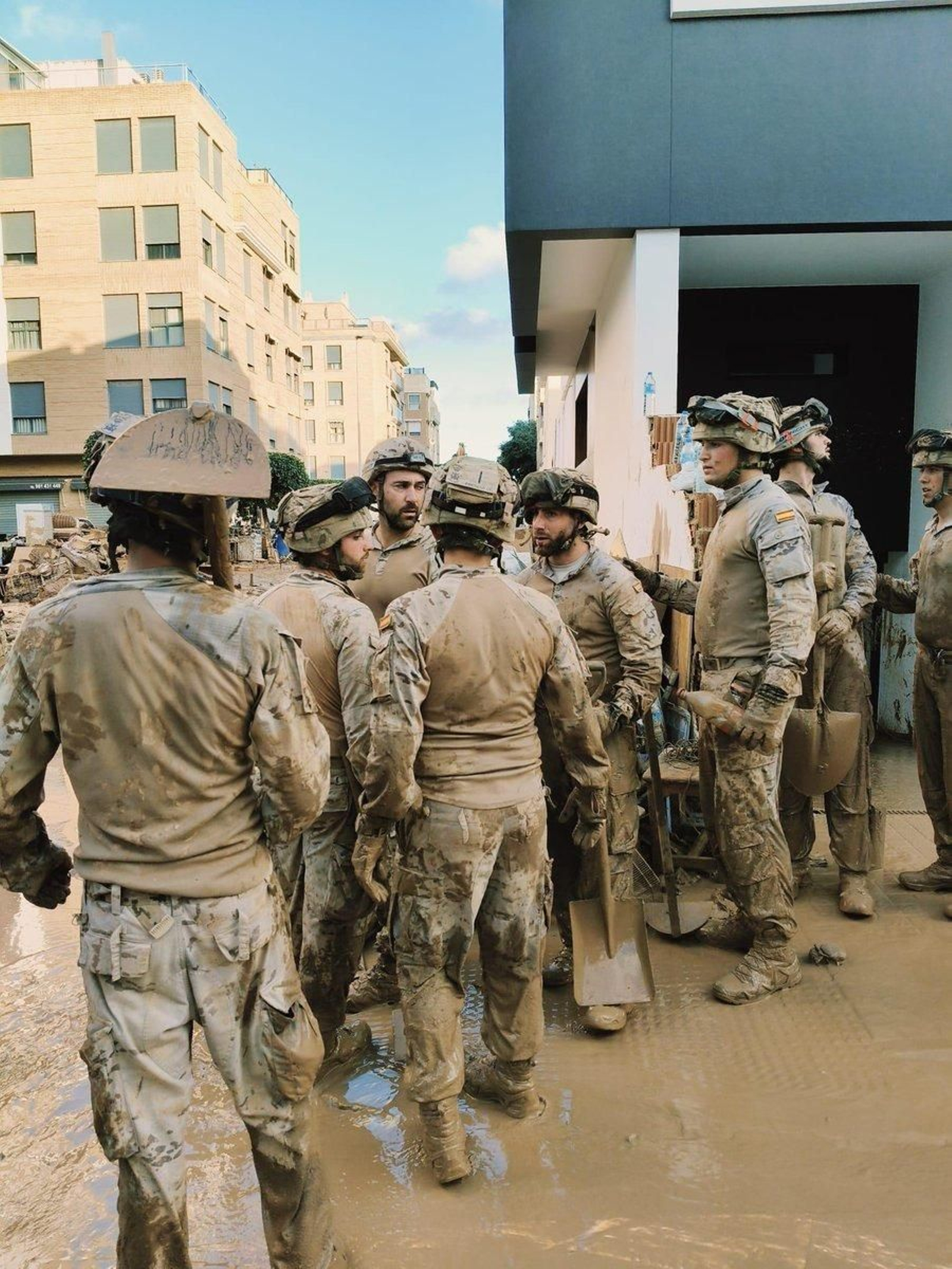 Las imágenes del trabajo de la Brigada de Infantería de Marina Tercio de Armada en Valencia