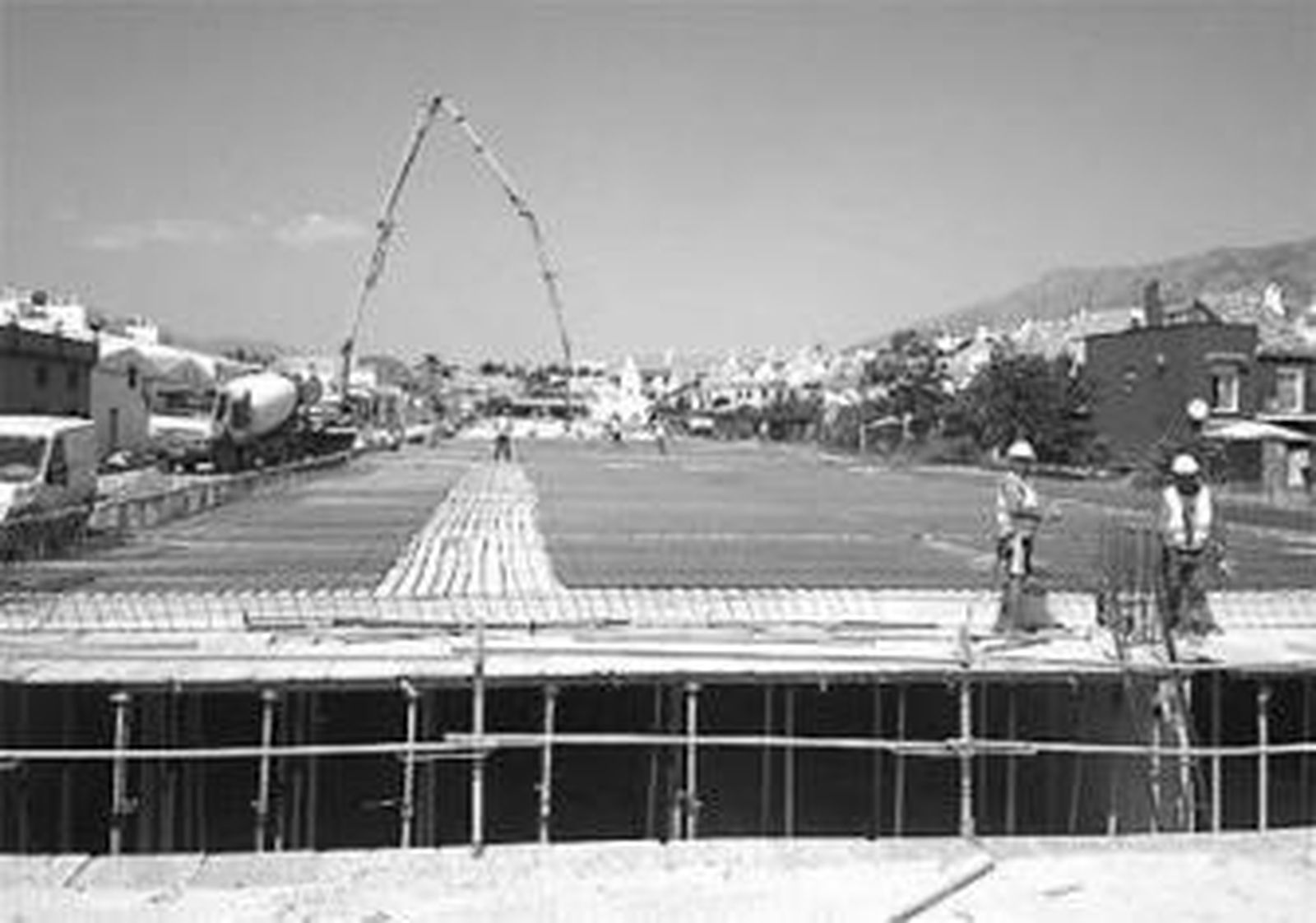 Obras del embovedado del Arroyo Real.