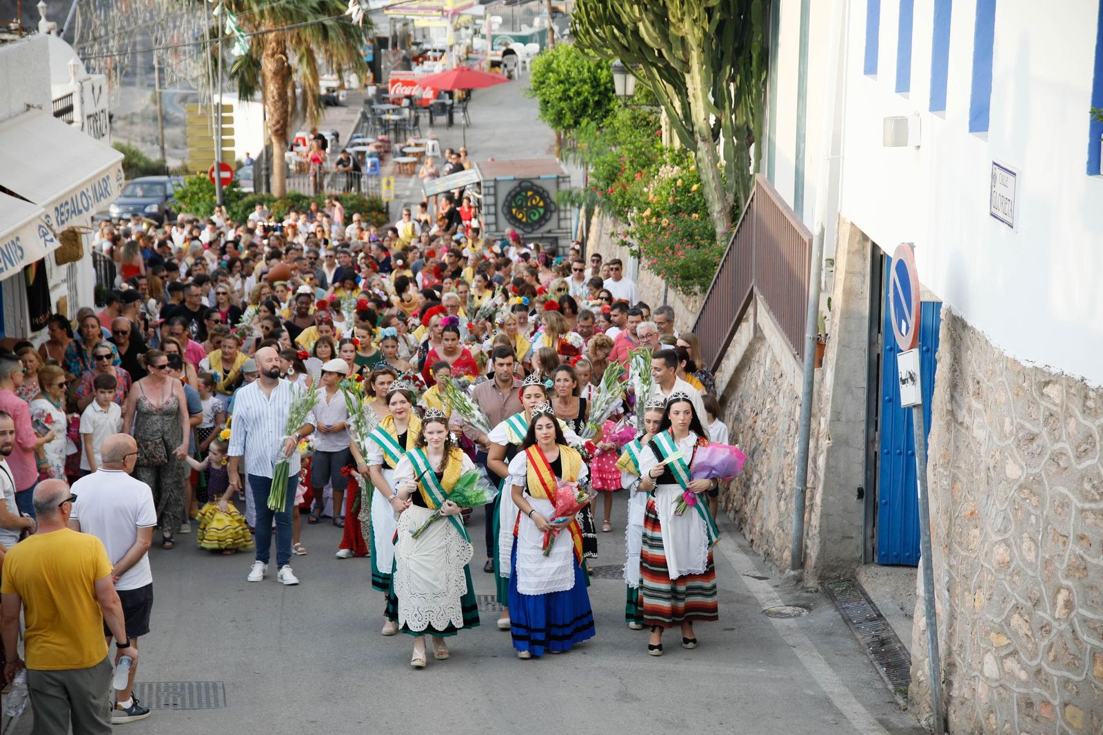 La Subida del Agua de las fiestas de Mojácar, en imágenes