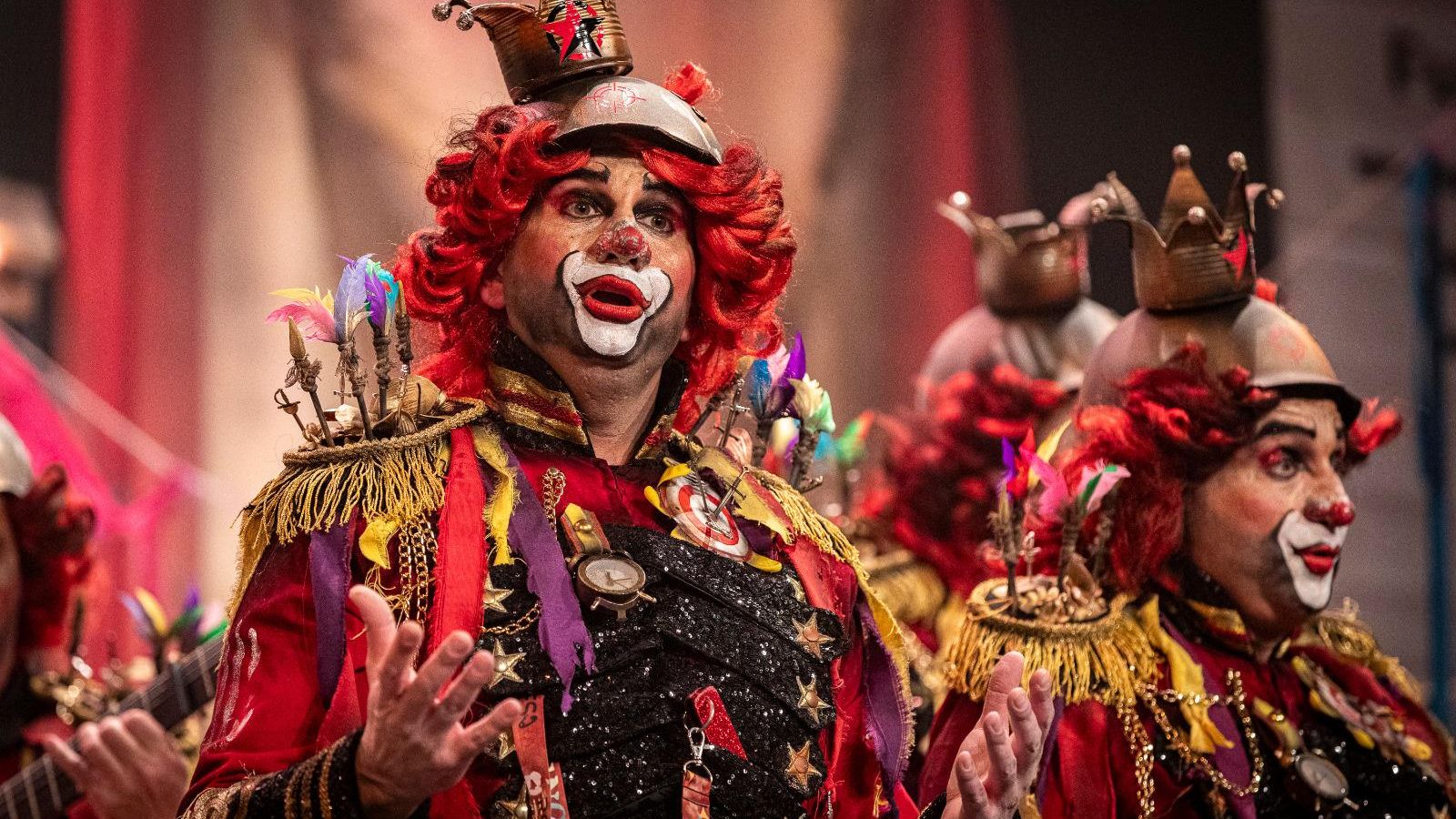 Búscate entre las mejores imágenes de la segunda sesión de cuartos de final del COAC 2025