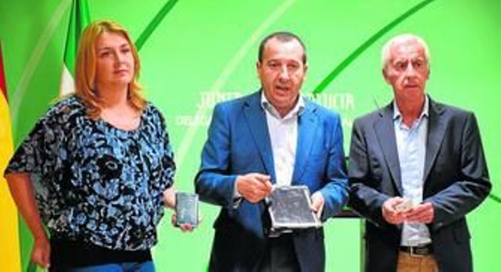 Ana Isabel González, José Luis Ruiz Espejo y José María González.