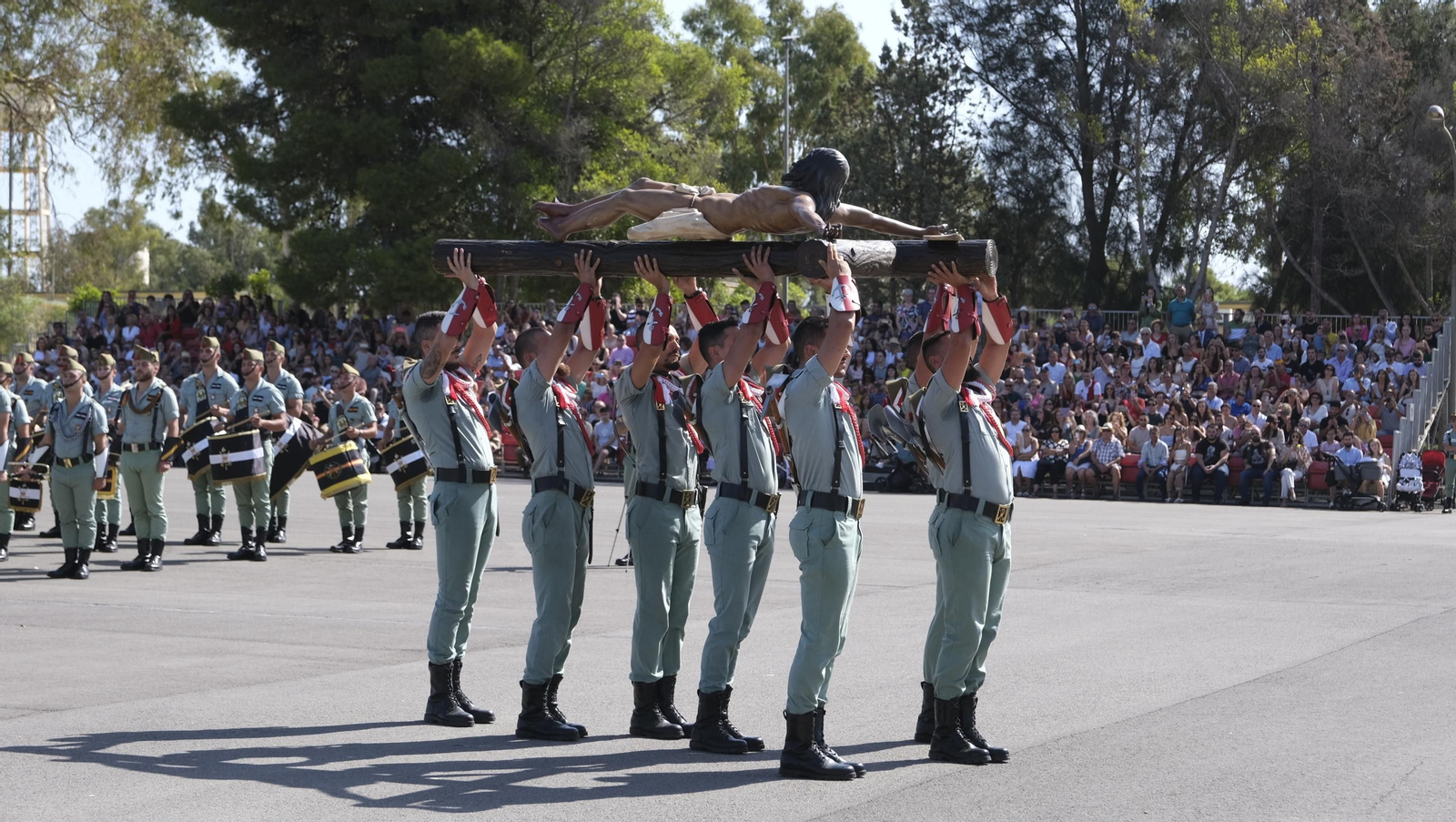 Imágenes del 102 aniversario de La Legión en Almería