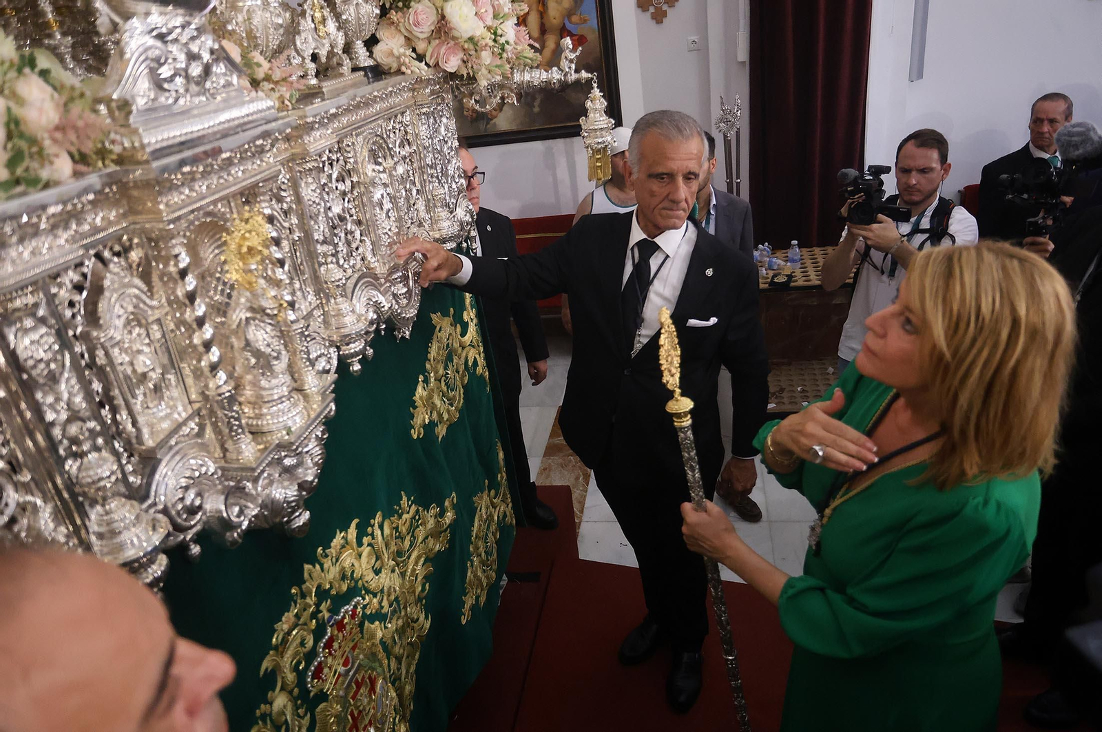 Imágenes de la procesión extraordinaria de la Virgen de la Esperanza por las calles de Huelva
