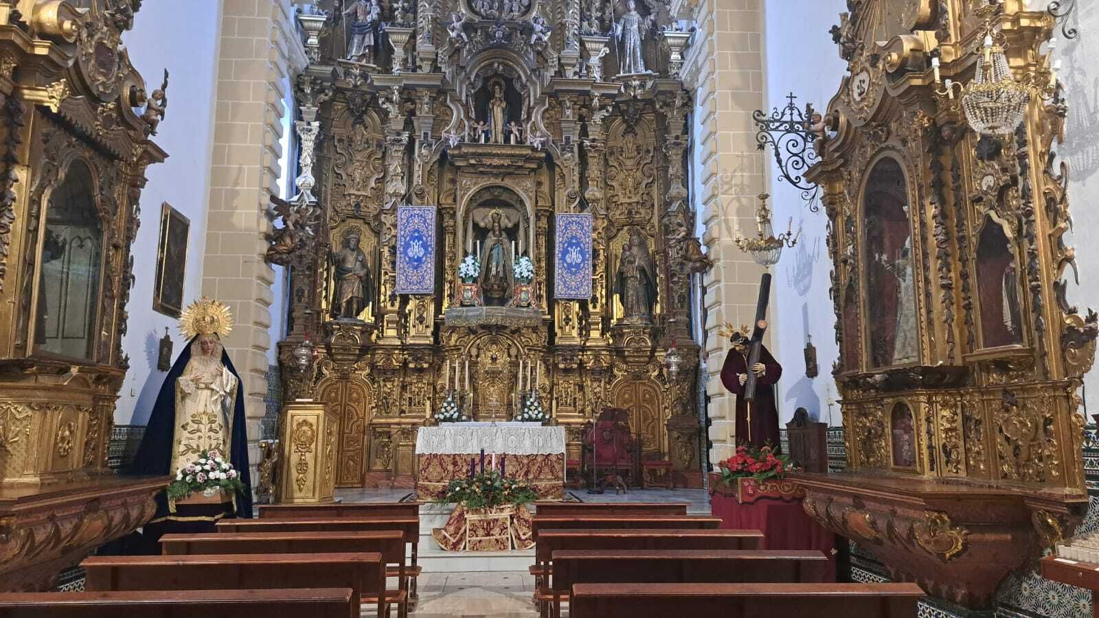 Los titulares de Los Afligidos ya se encuentran en la iglesia de Las Concepcionistas.