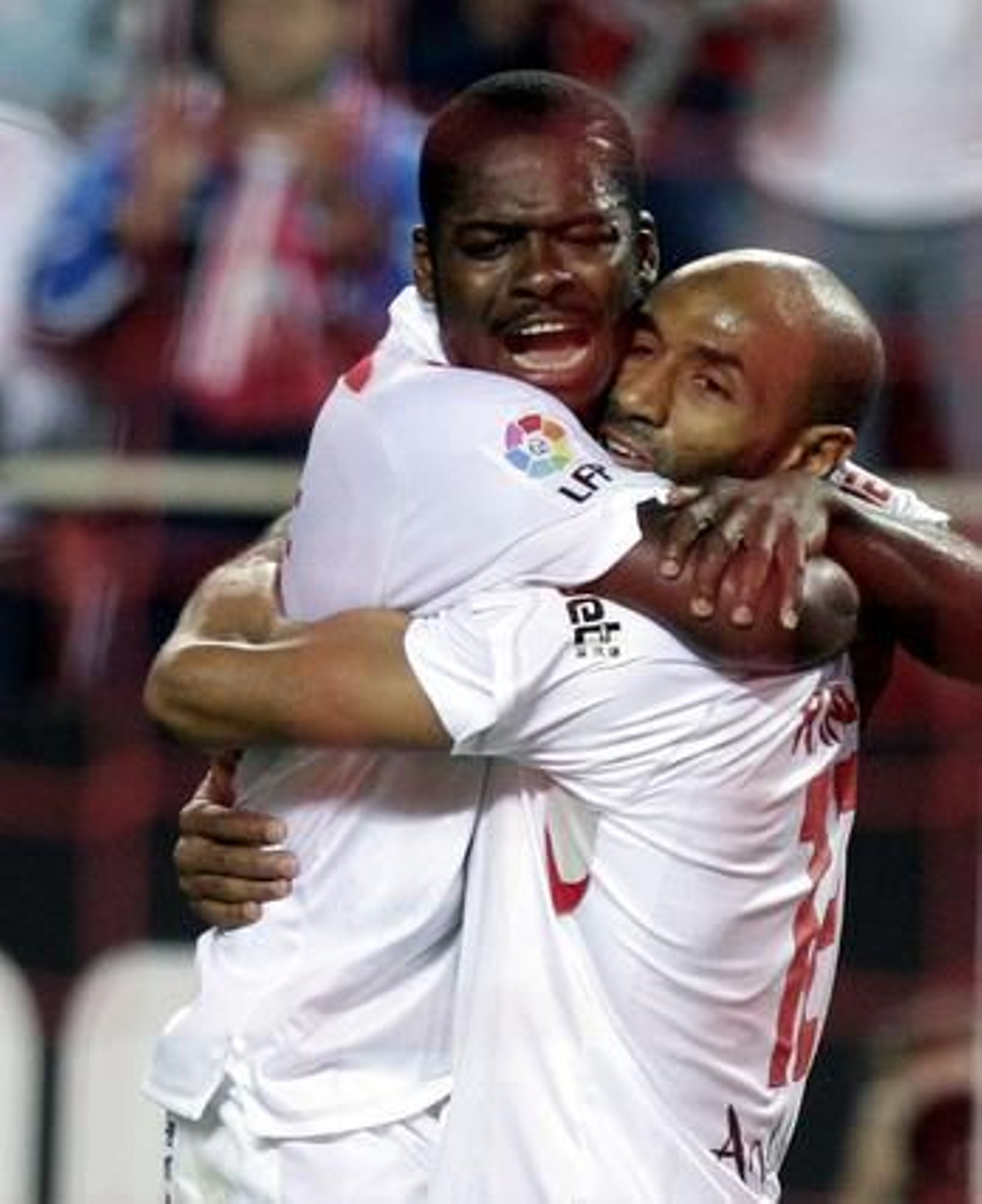 El Sevilla y el Xerez empatan en el Sánchez Pizjuán. / Antonio Pizarro