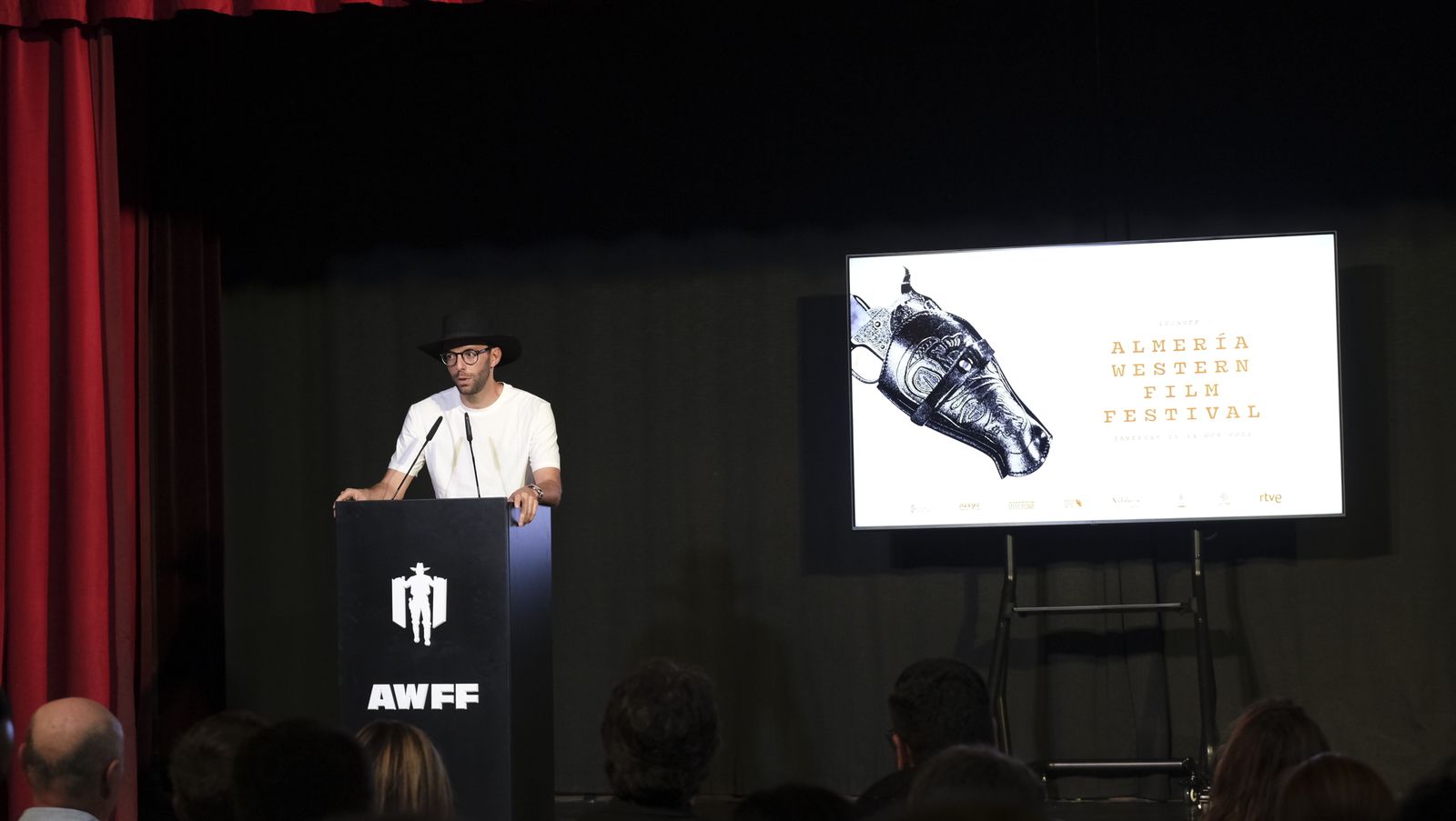 Imágenes de la inauguración del Almería Western Film Festival, en Tabernas