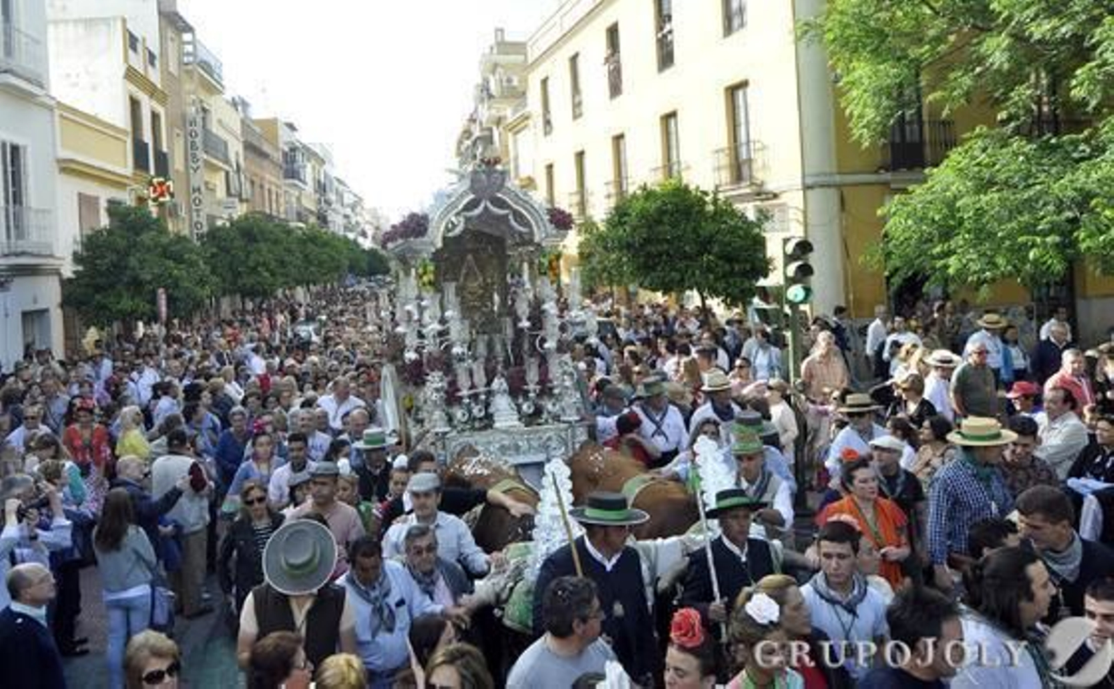 Triana, de camino al Rocío