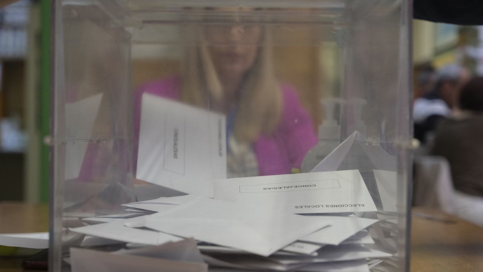 Imágenes de las votaciones en las Elecciones Municipales 2023, en Almería capital