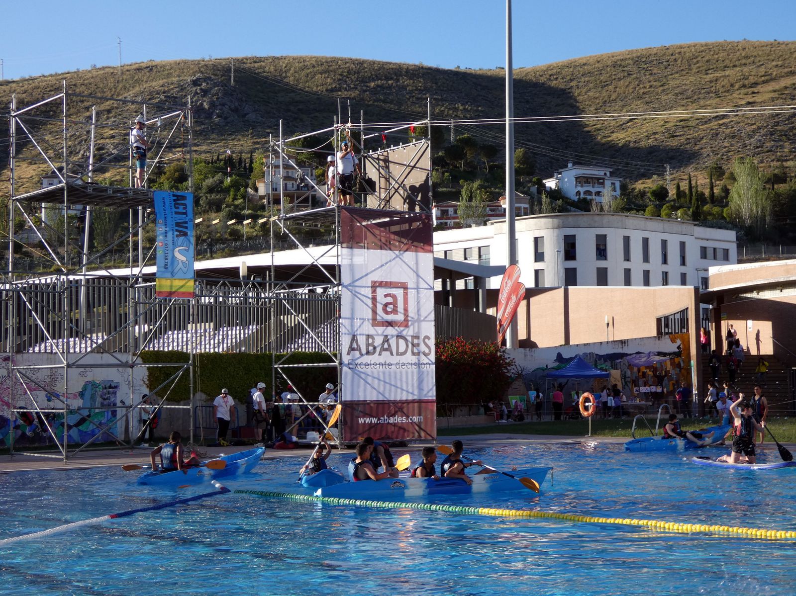 El agua es protagonista de varias actividades en Juveloja.