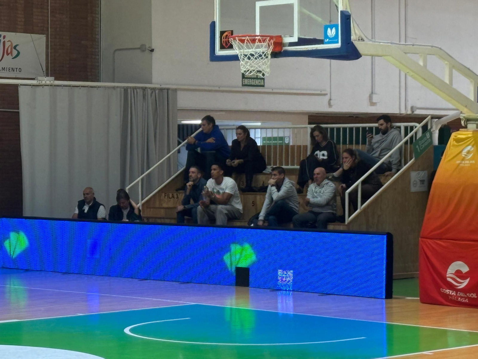 Ibon Navarro y Tyson Pérez observan al Unicaja Mijas en Los Guindos Ibon Navarro y Tyson Pérez observan al Unicaja Mijas en Los Guindos